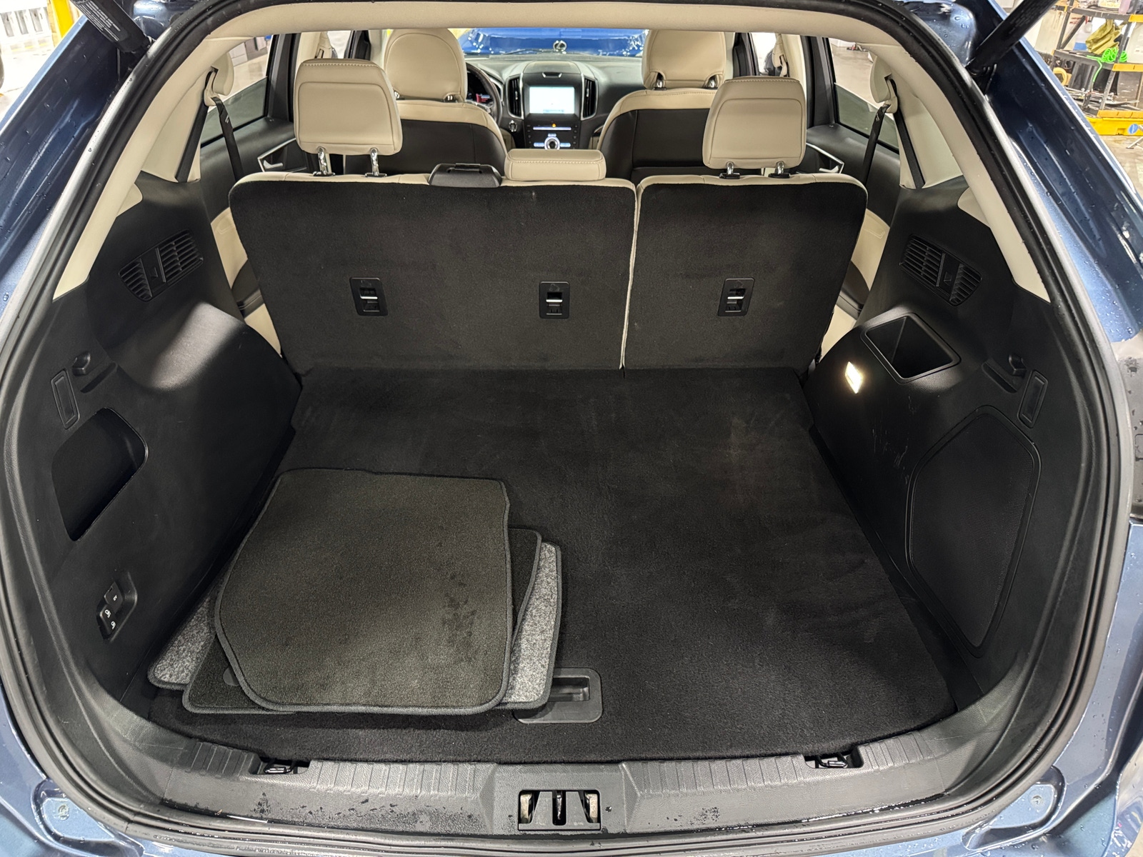 Thumbnail: 2018 Ford Edge - 6