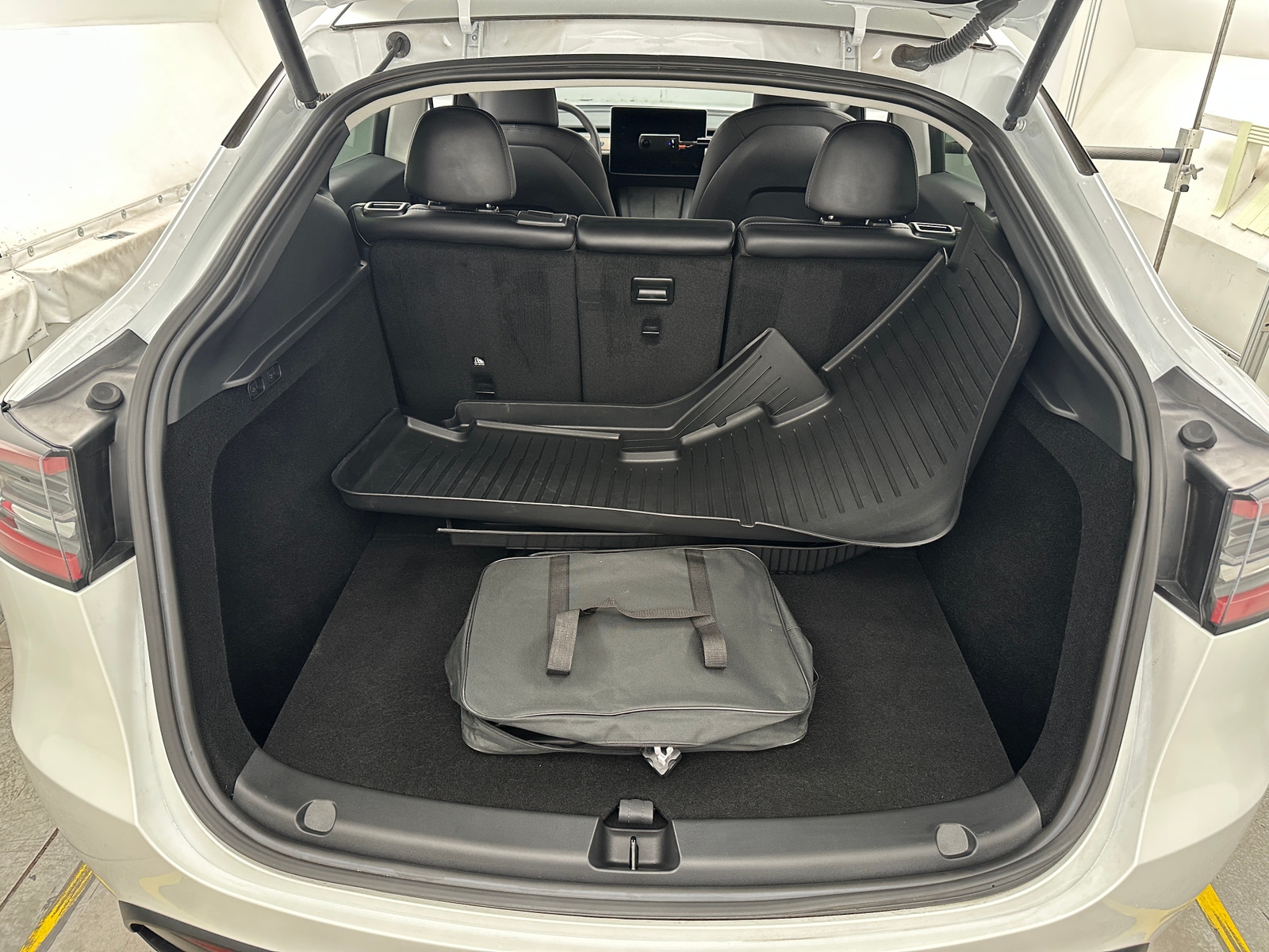 Thumbnail: 2024 Tesla Model Y - 6