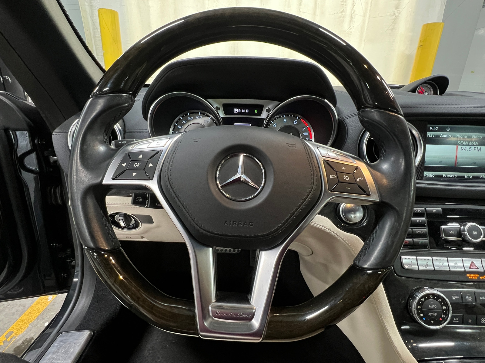Thumbnail: 2014 Mercedes-Benz SL-Class - 4