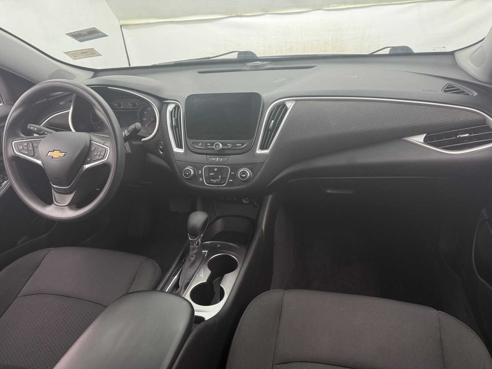 Thumbnail: 2022 Chevrolet Malibu - 3