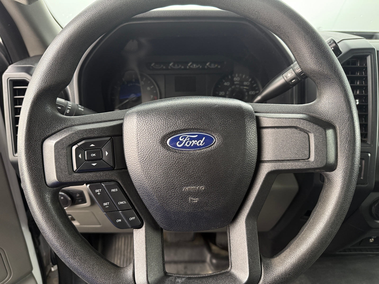 Thumbnail: 2019 Ford Econoline - 5