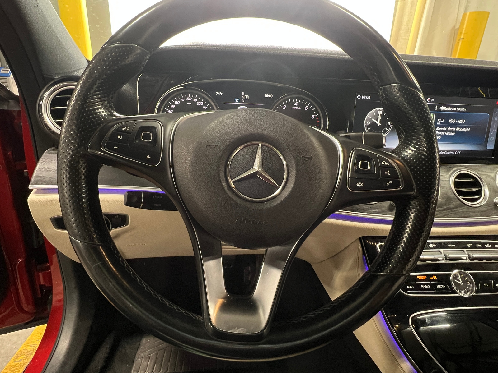 Thumbnail: 2017 Mercedes-Benz E-Class - 4