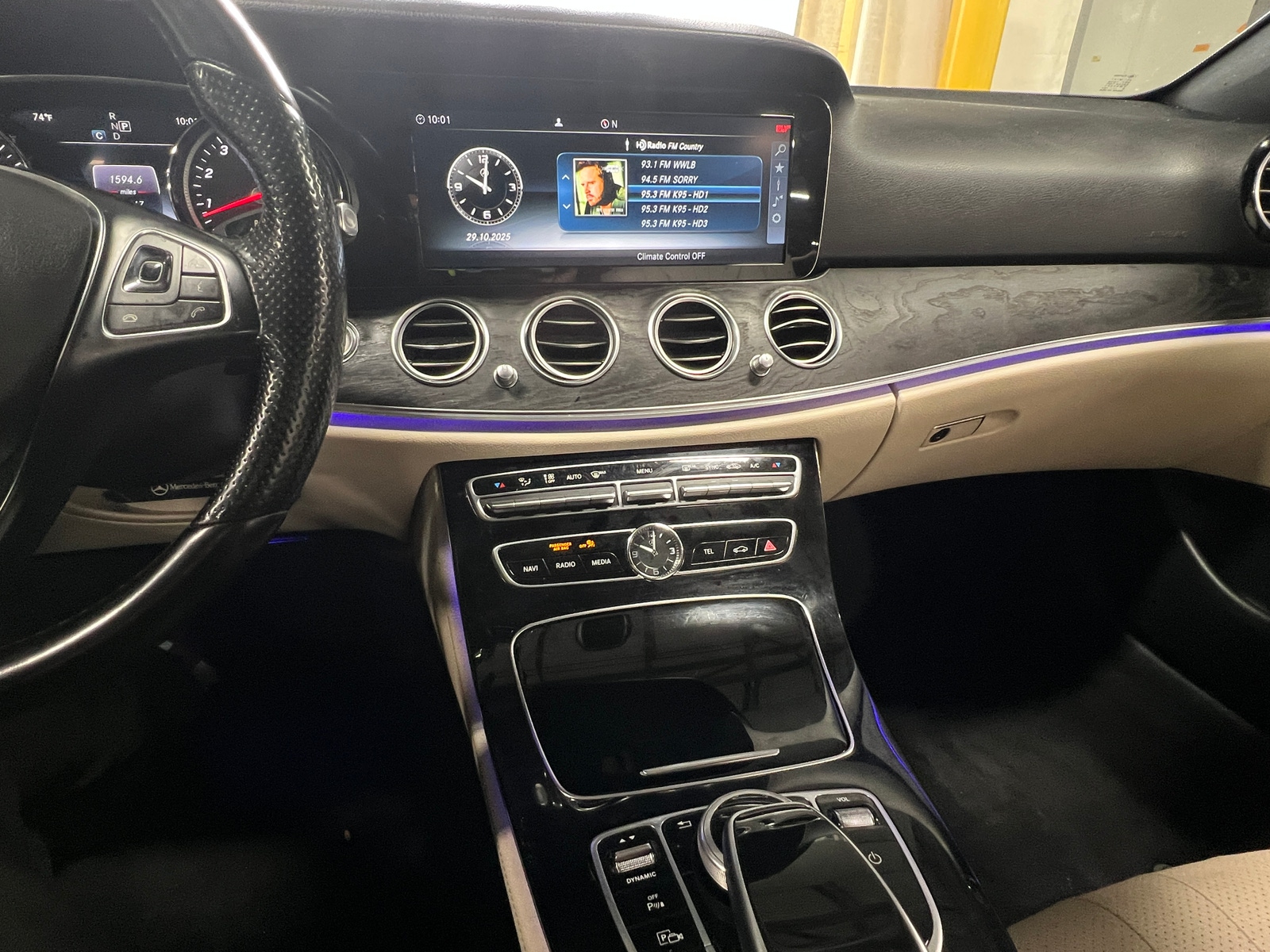 Thumbnail: 2017 Mercedes-Benz E-Class - 3