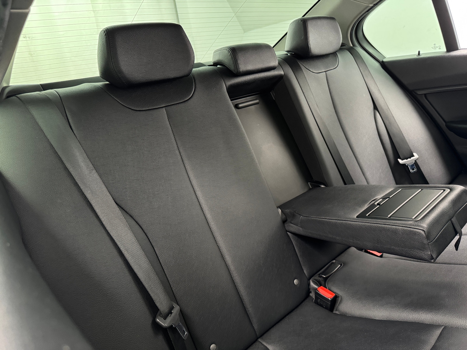 Thumbnail: 2017 BMW 3 Series - 5