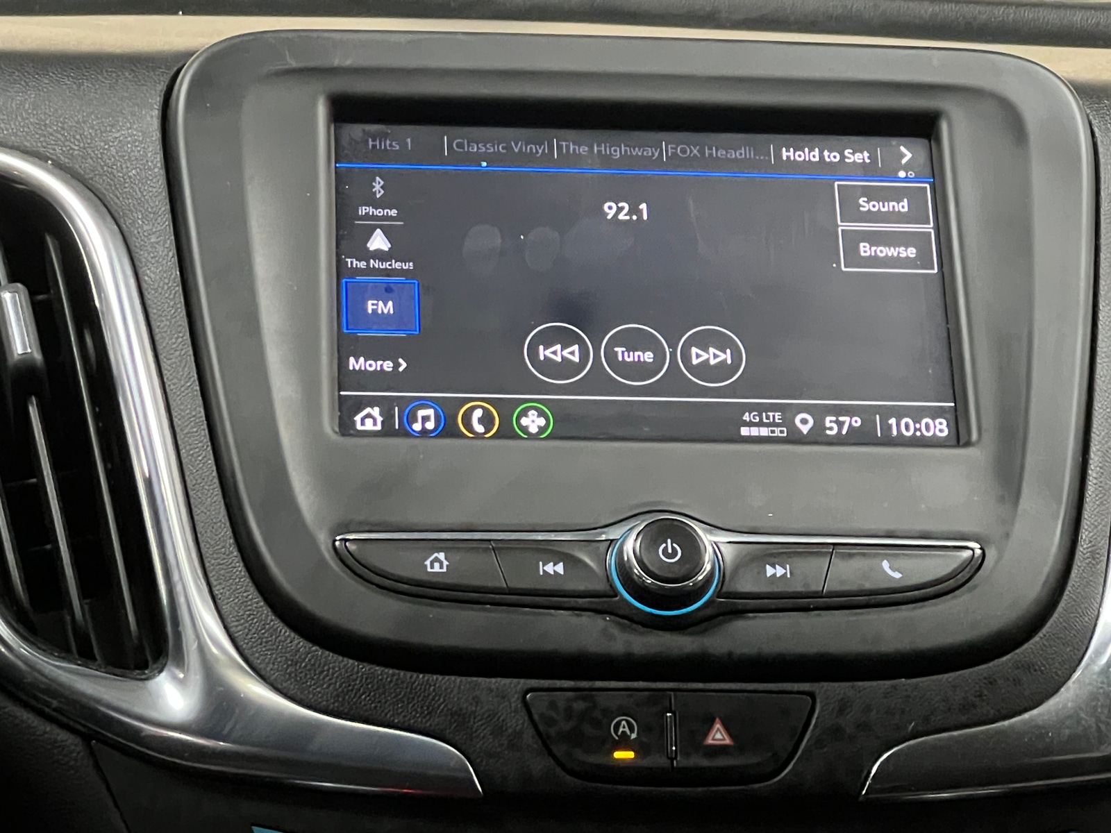 Thumbnail: 2022 Chevrolet Equinox - 4