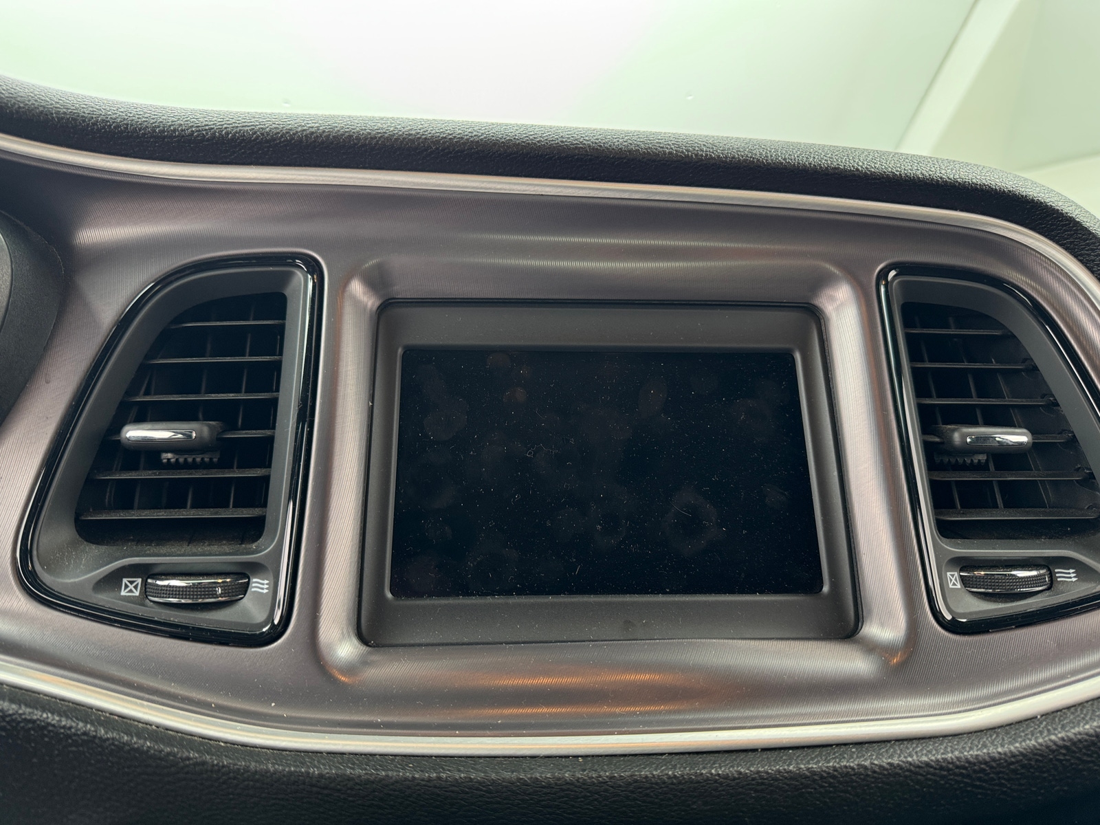 Thumbnail: 2019 Dodge Challenger - 3