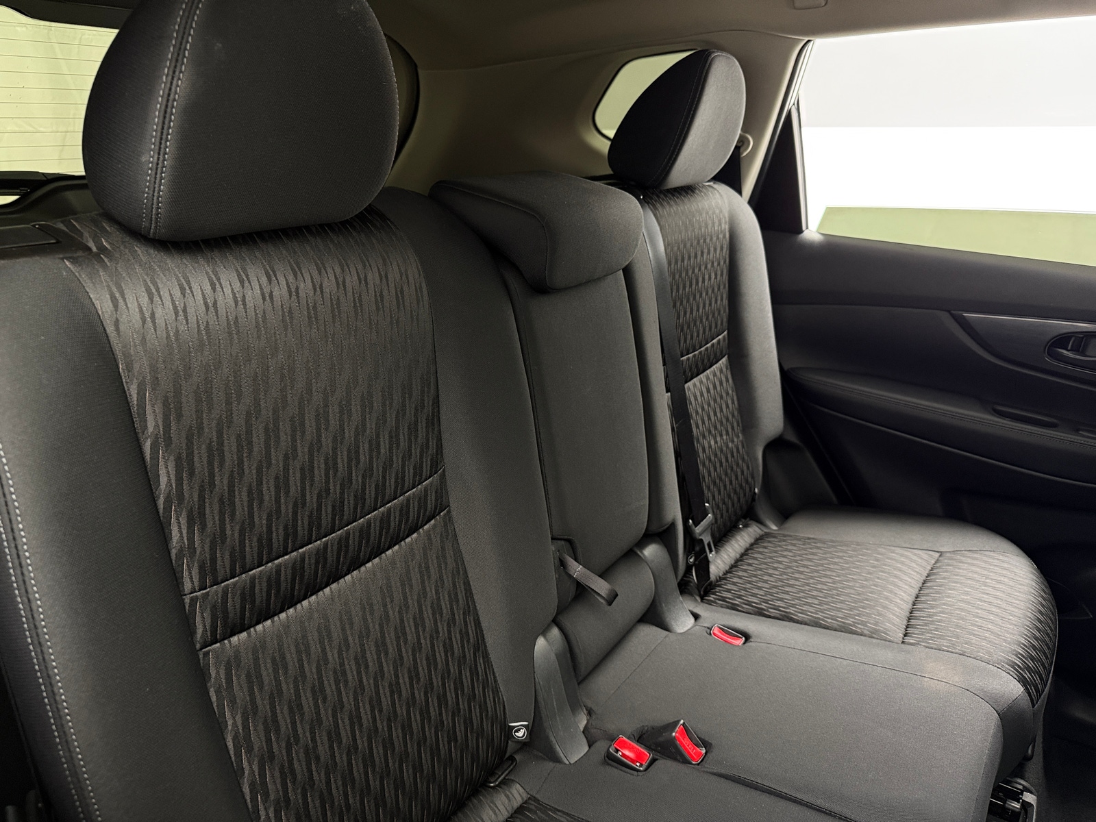 Thumbnail: 2020 Nissan Rogue - 6