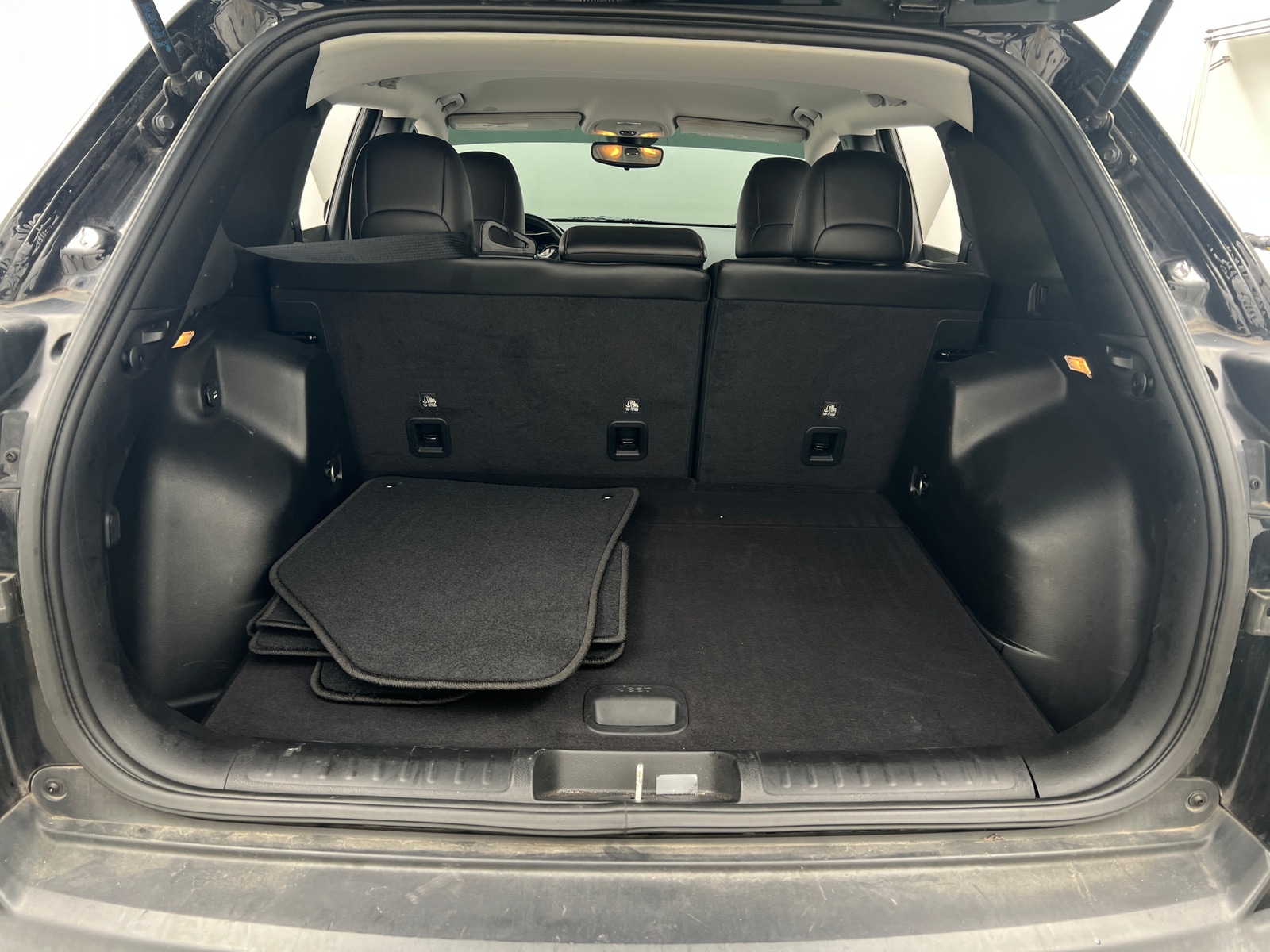 Thumbnail: 2021 Jeep Cherokee - 7