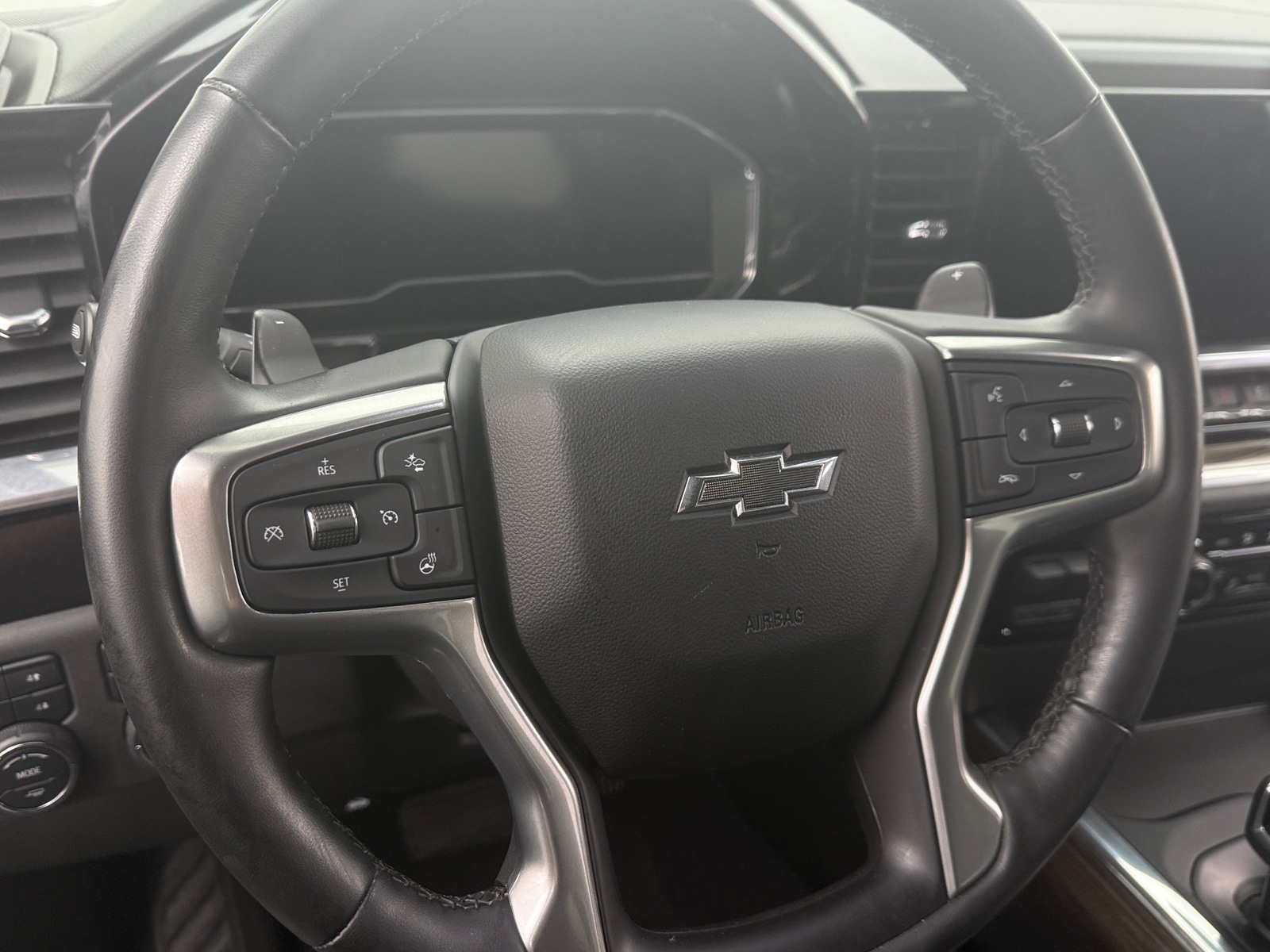 Thumbnail: 2023 Chevrolet Silverado 1500 - 5