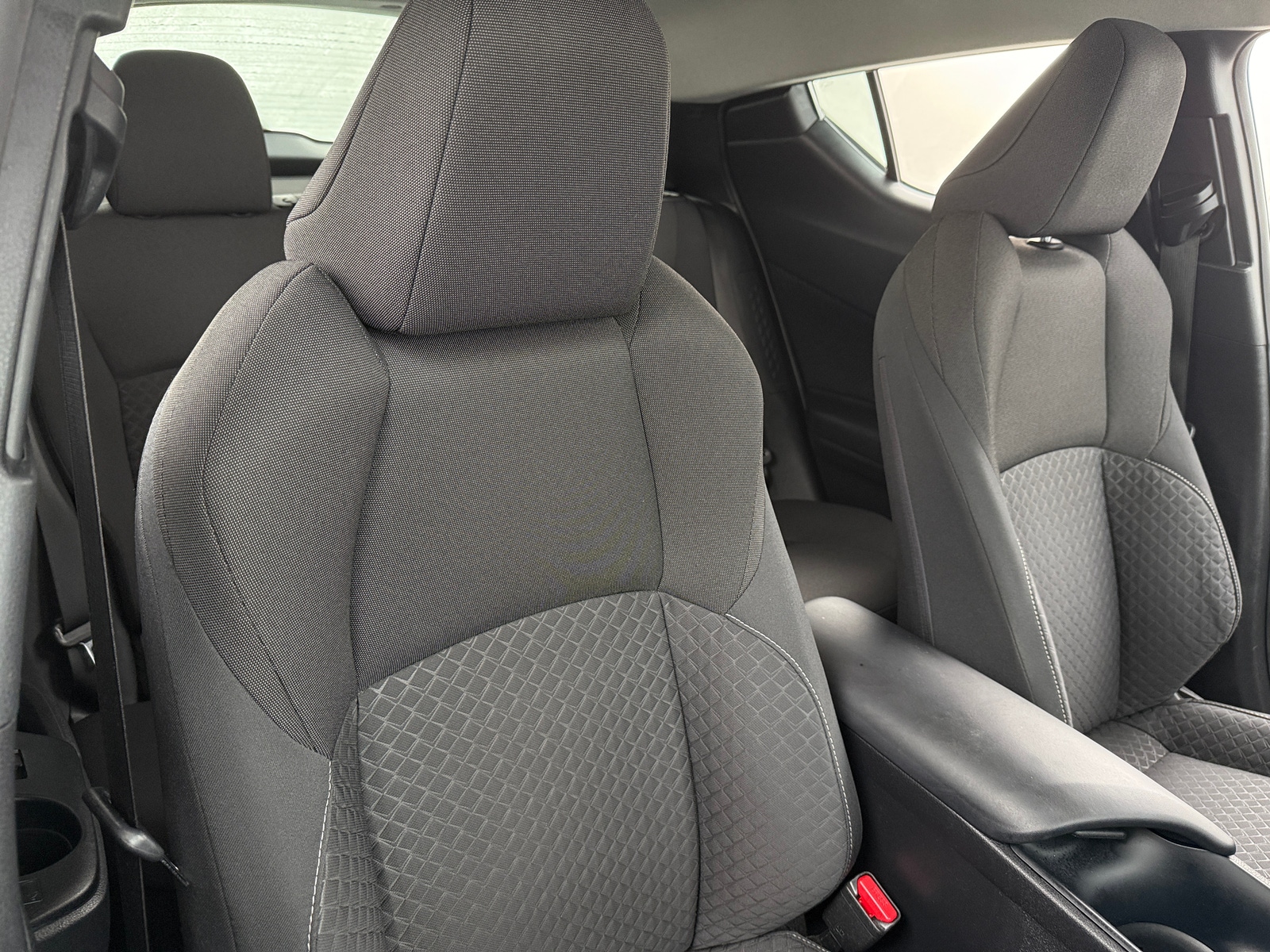 Thumbnail: 2020 Toyota C-HR - 2