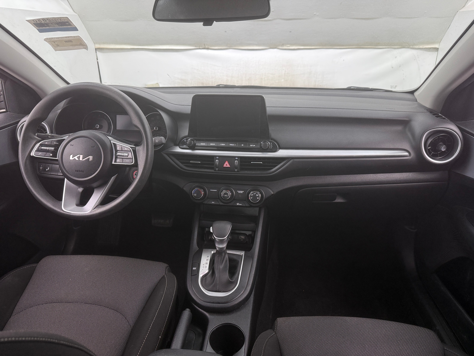 Thumbnail: 2024 Kia Forte - 3