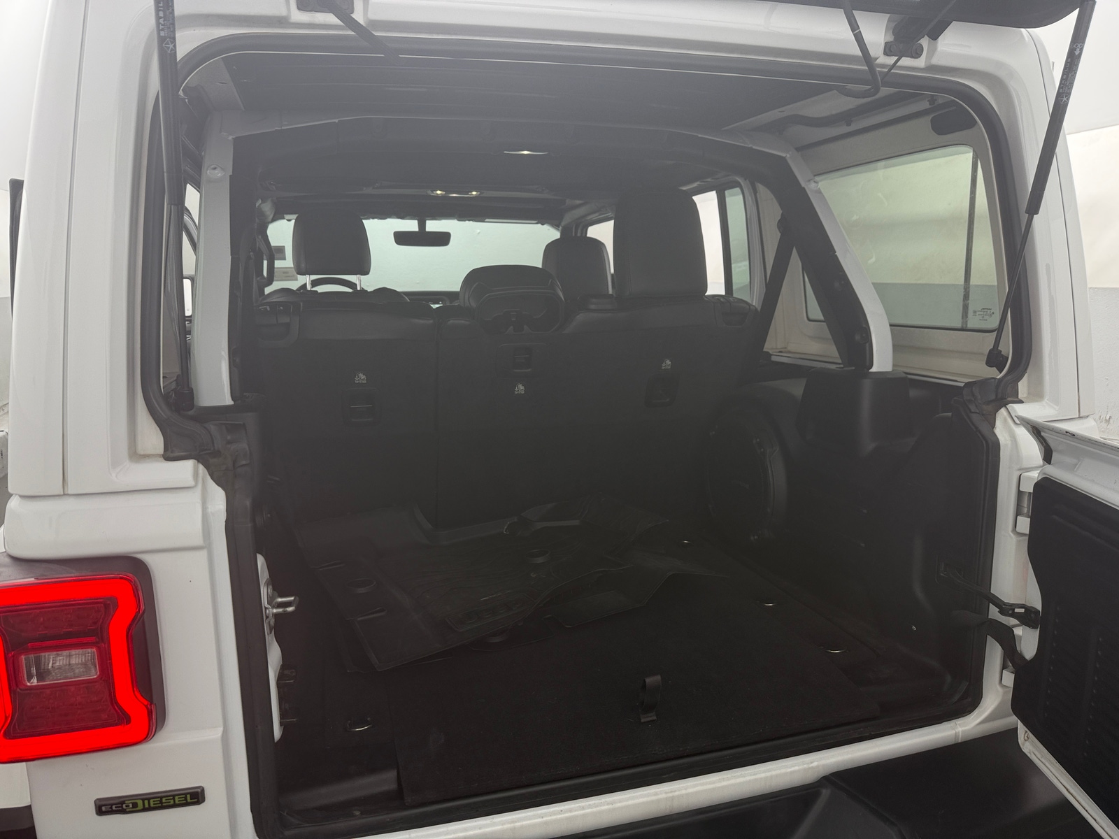 Thumbnail: 2021 Jeep Wrangler - 6