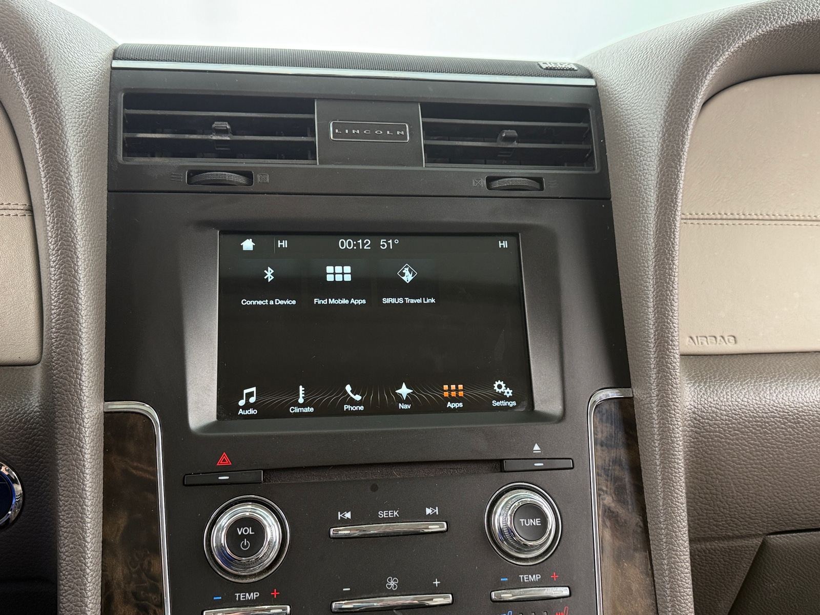 Thumbnail: 2017 Lincoln Navigator - 3