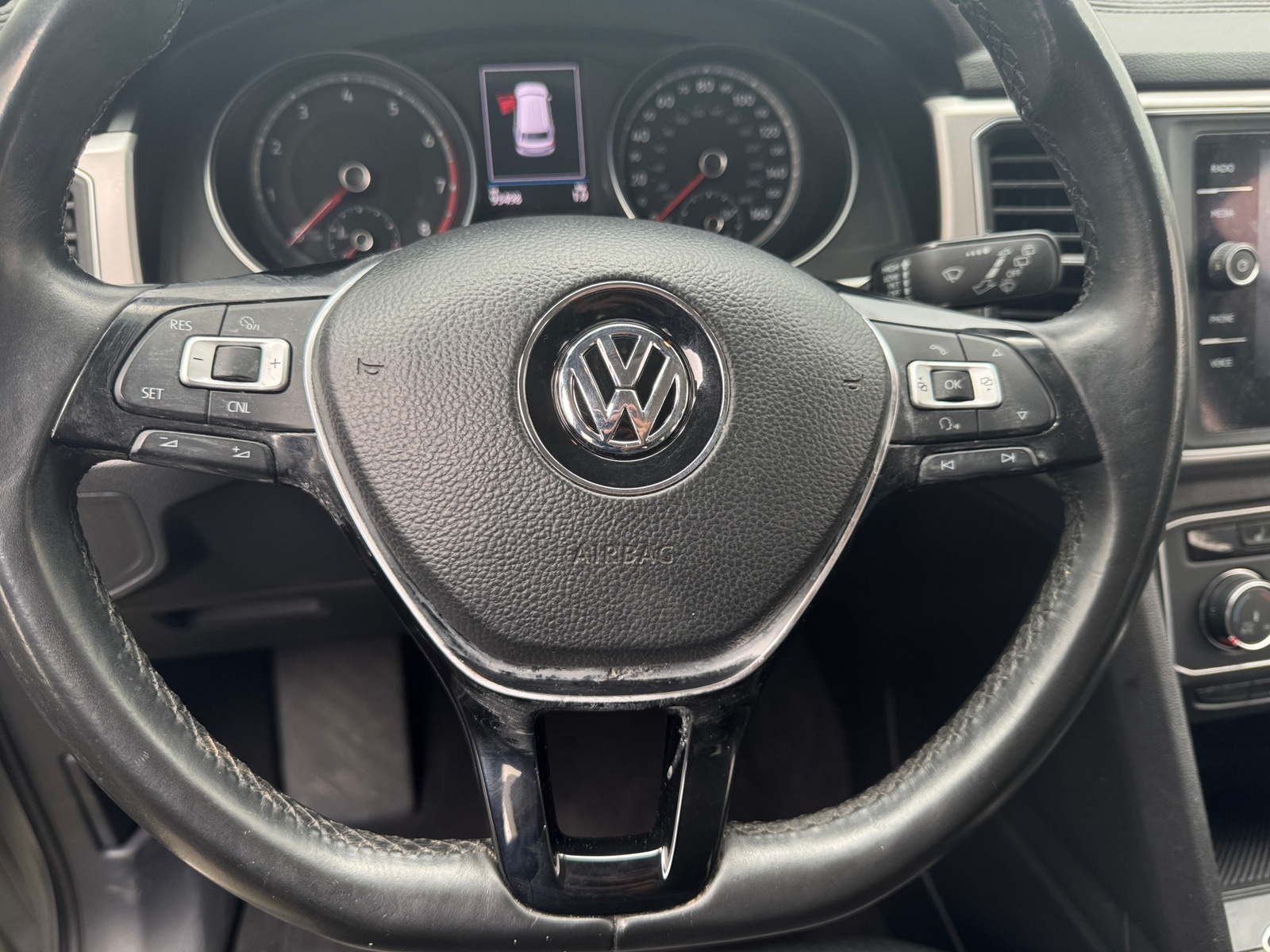 Thumbnail: 2018 Volkswagen Atlas - 4