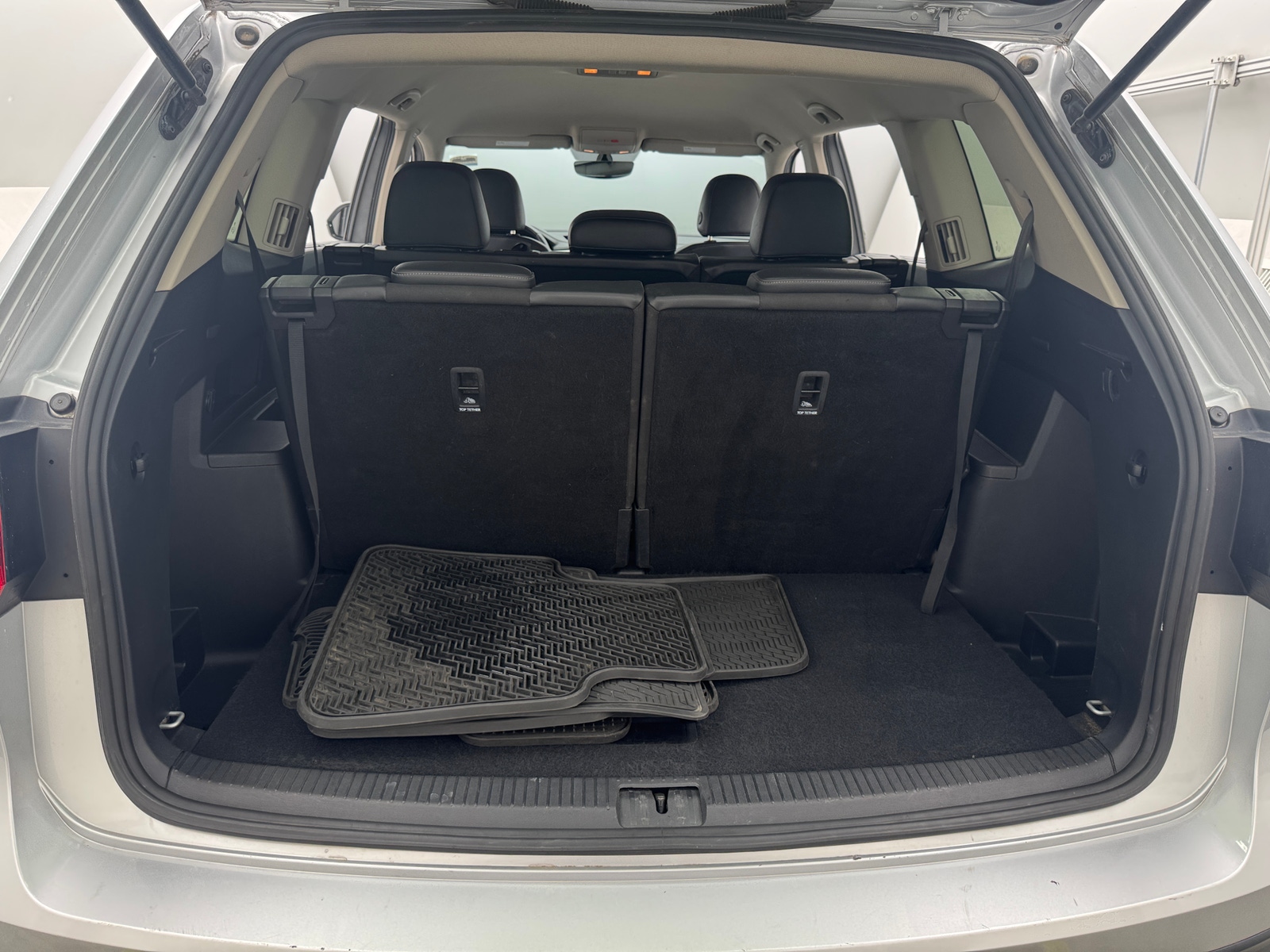 Thumbnail: 2018 Volkswagen Atlas - 6