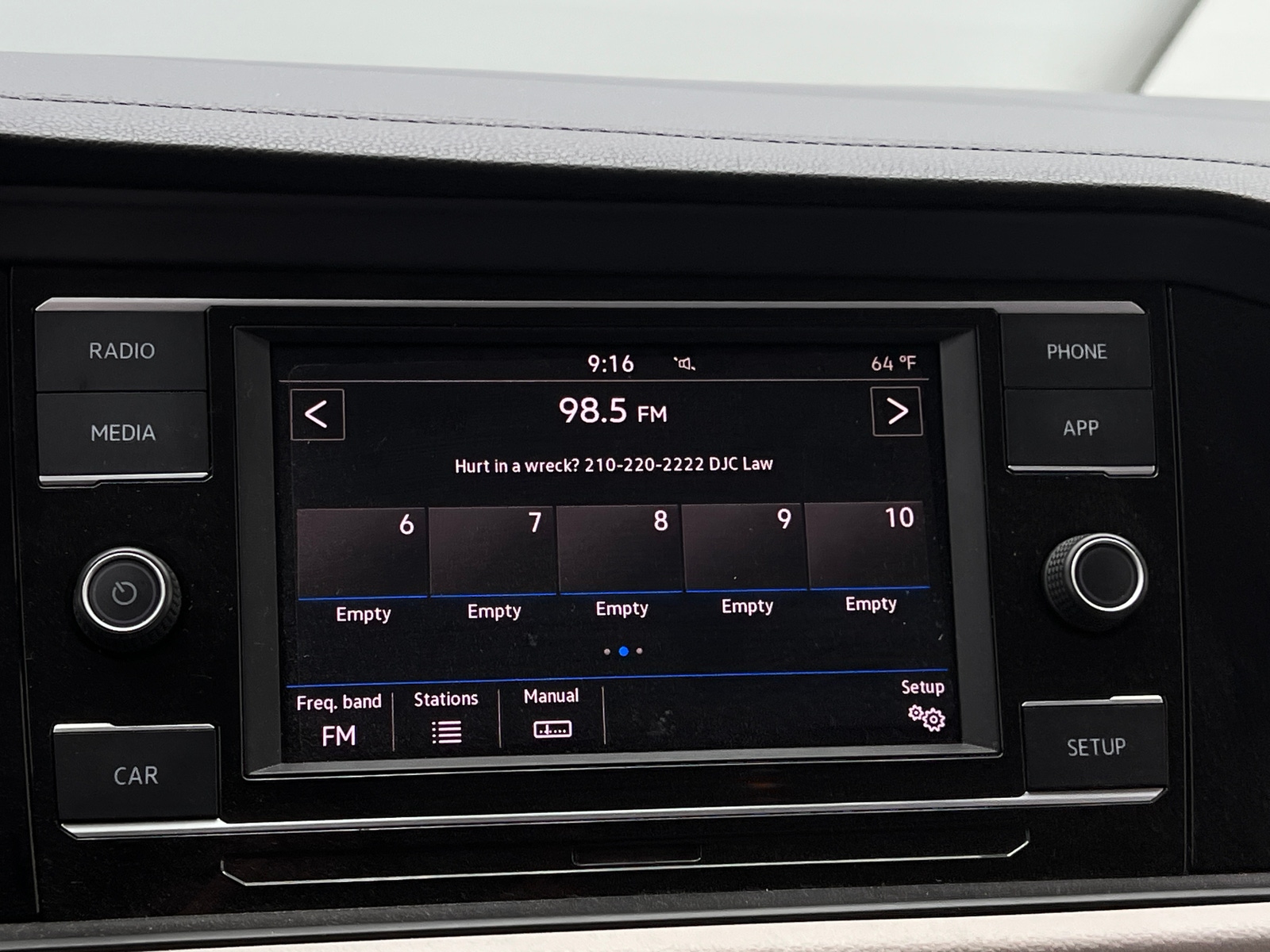 Thumbnail: 2019 Volkswagen Jetta - 4