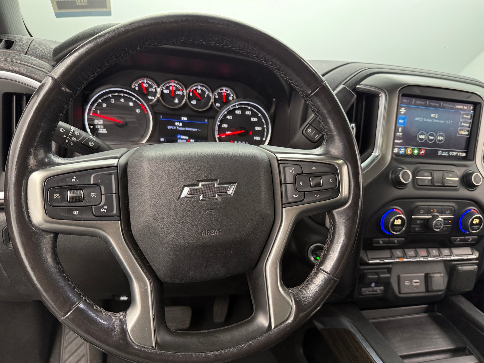 Thumbnail: 2020 Chevrolet Silverado 1500 - 4