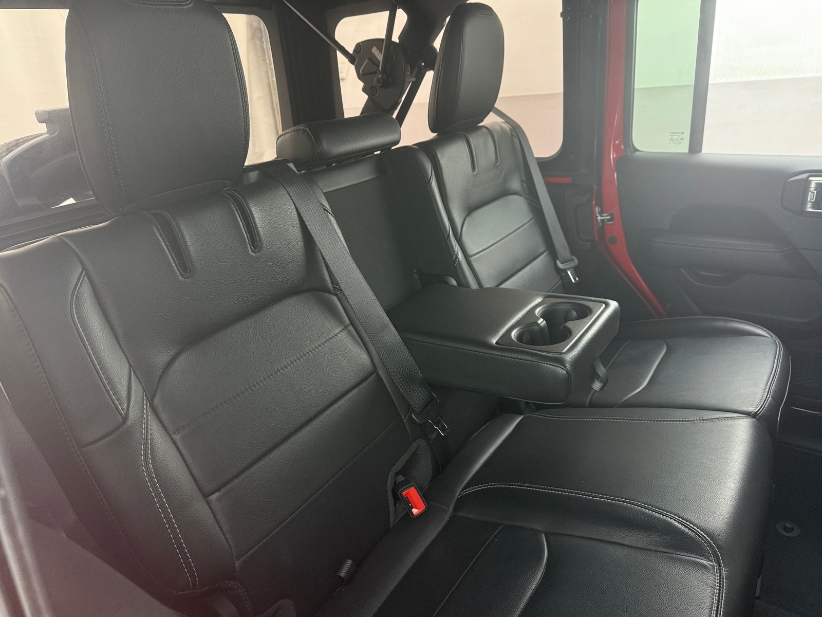 Thumbnail: 2022 Jeep Wrangler - 5