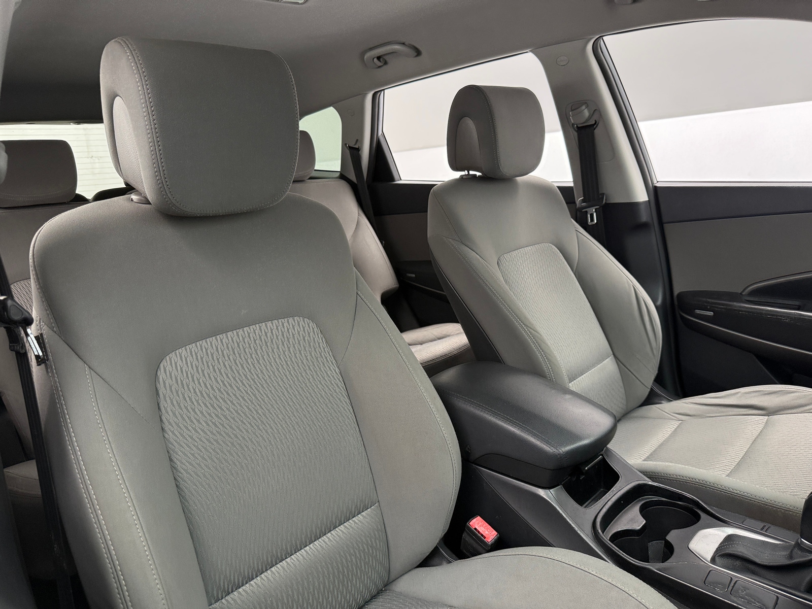 Thumbnail: 2017 Hyundai Santa Fe - 2