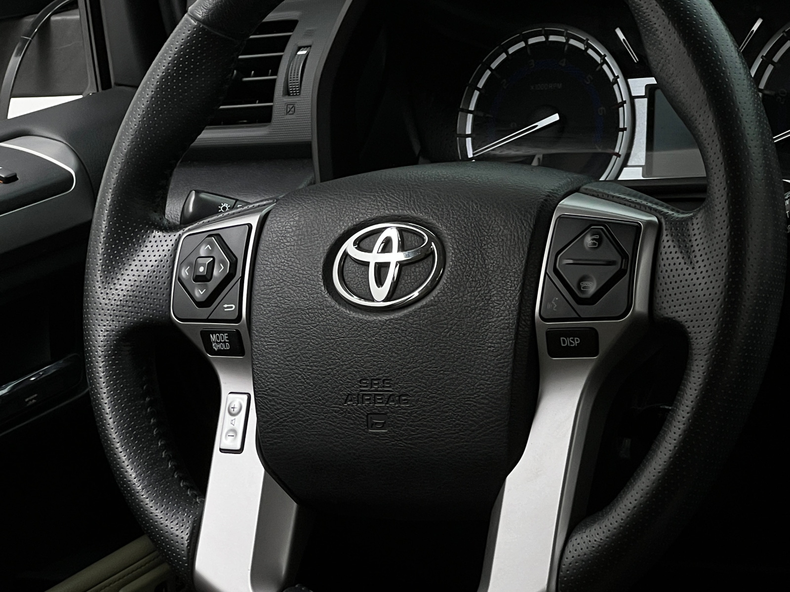 Thumbnail: 2016 Toyota 4Runner - 4