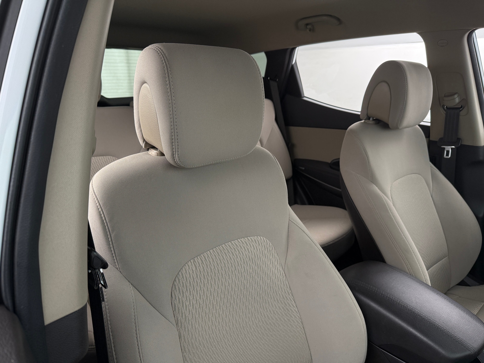 Thumbnail: 2017 Hyundai Santa Fe - 2