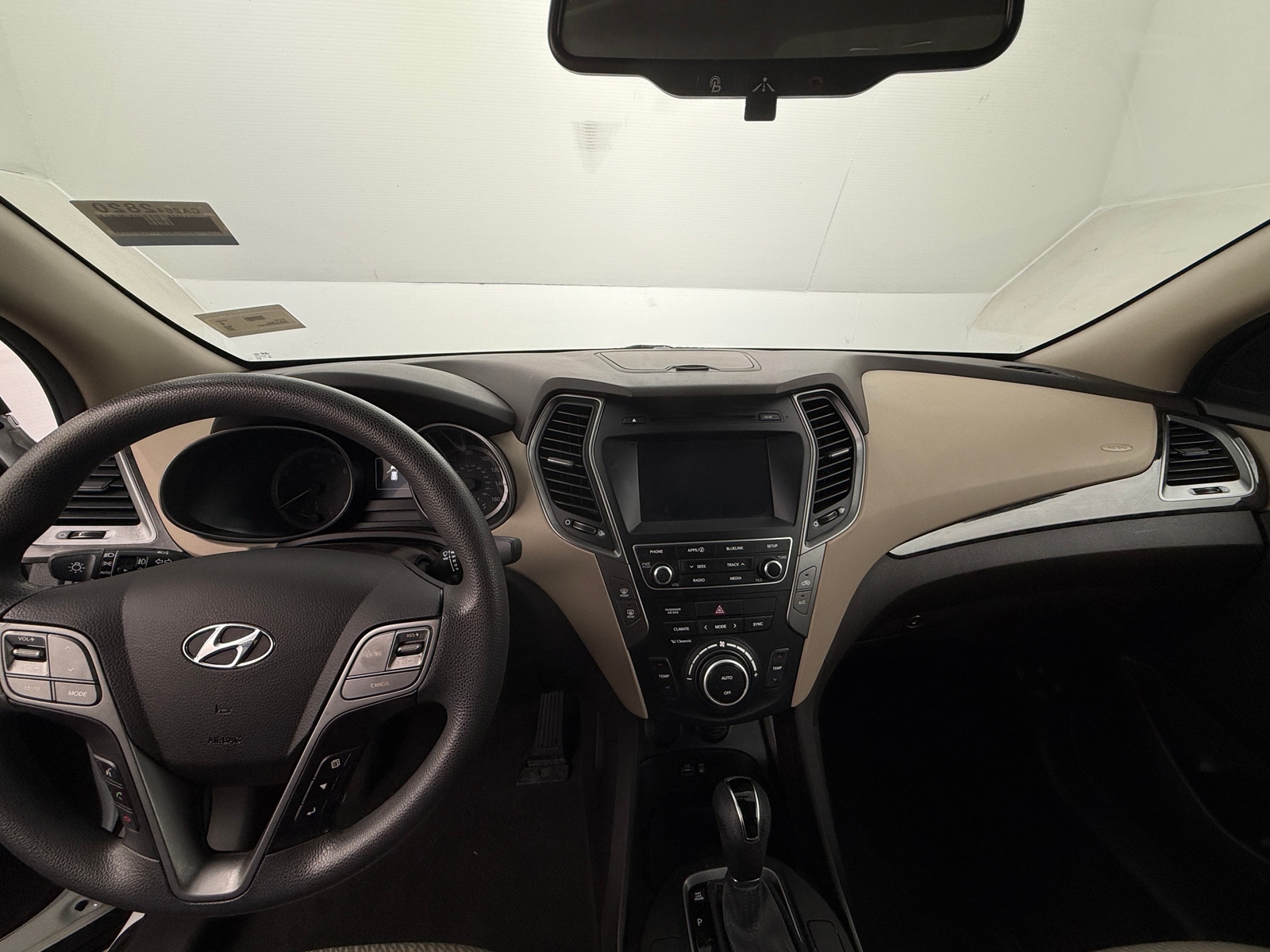 Thumbnail: 2017 Hyundai Santa Fe - 3