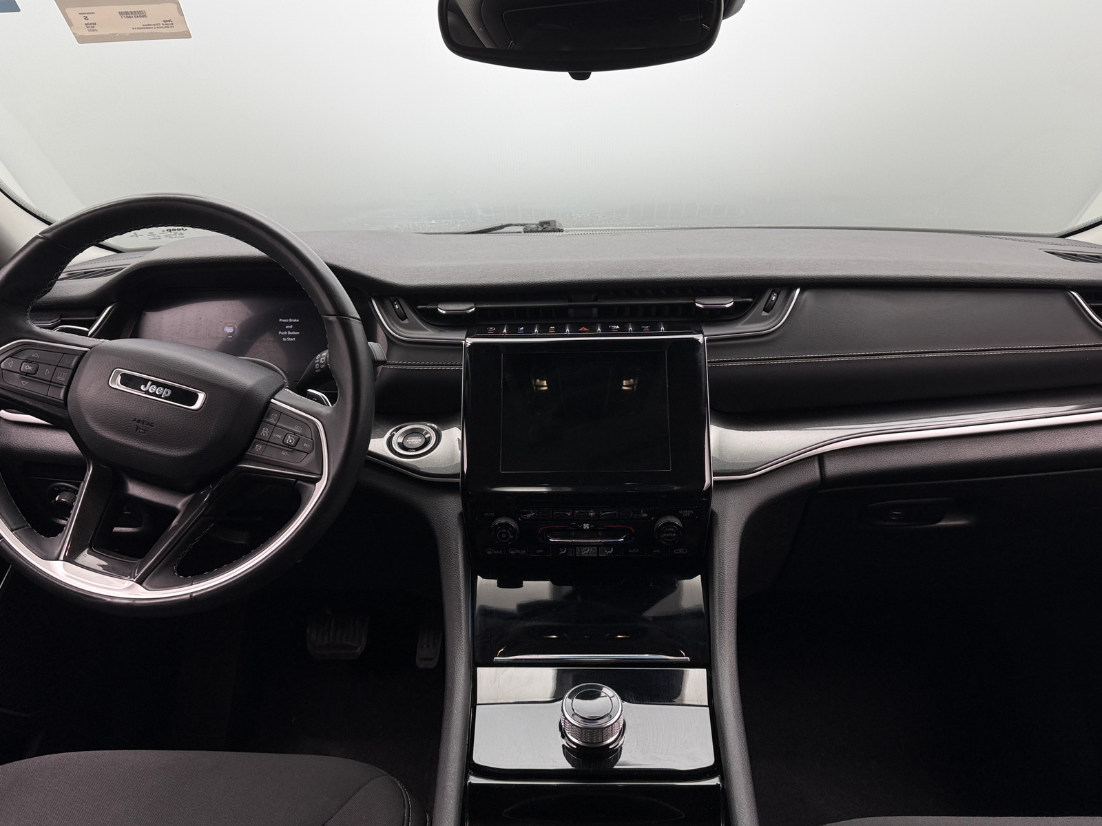 Thumbnail: 2022 Jeep Grand Cherokee - 3