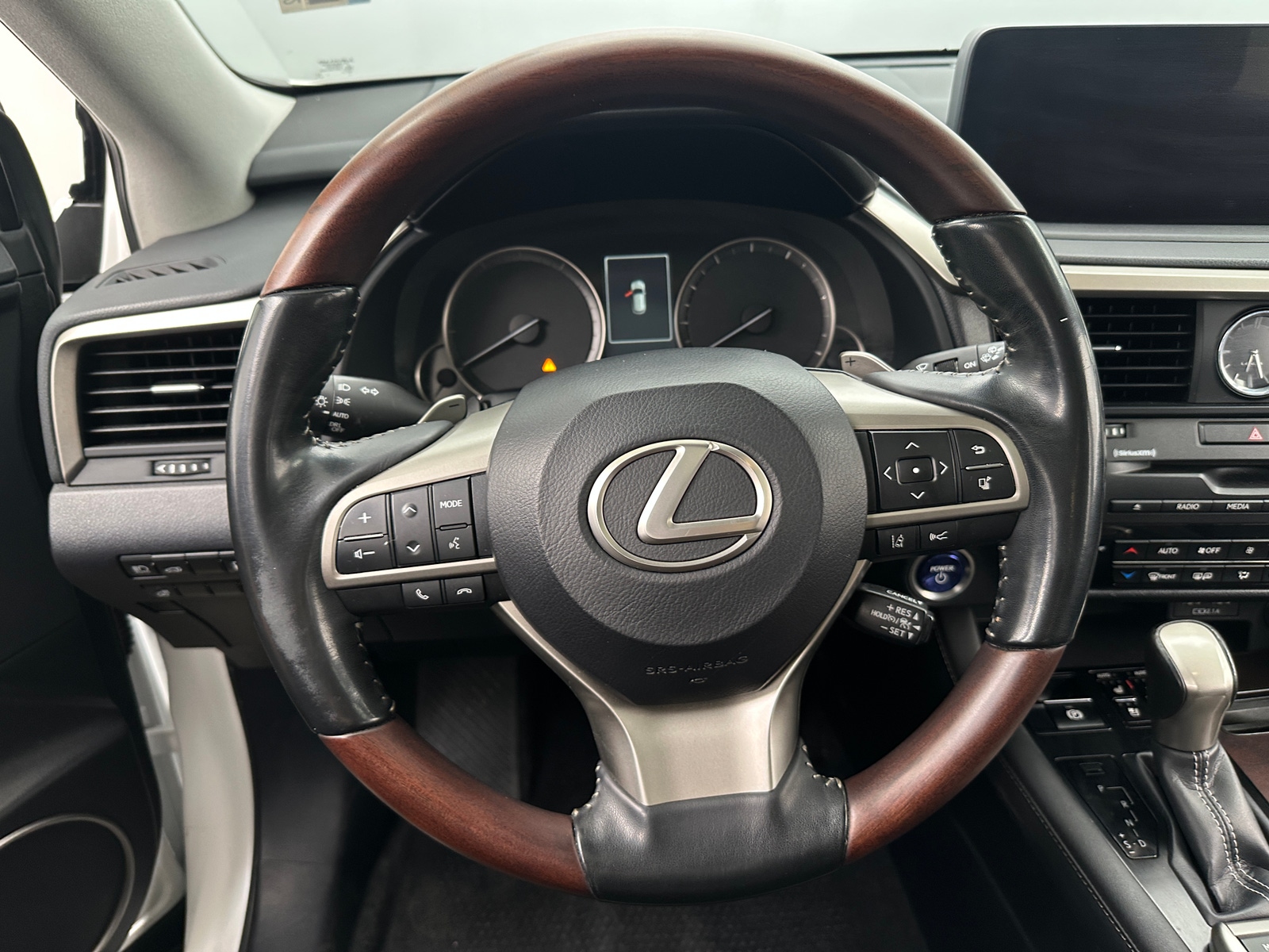 Thumbnail: 2020 Lexus RX - 4