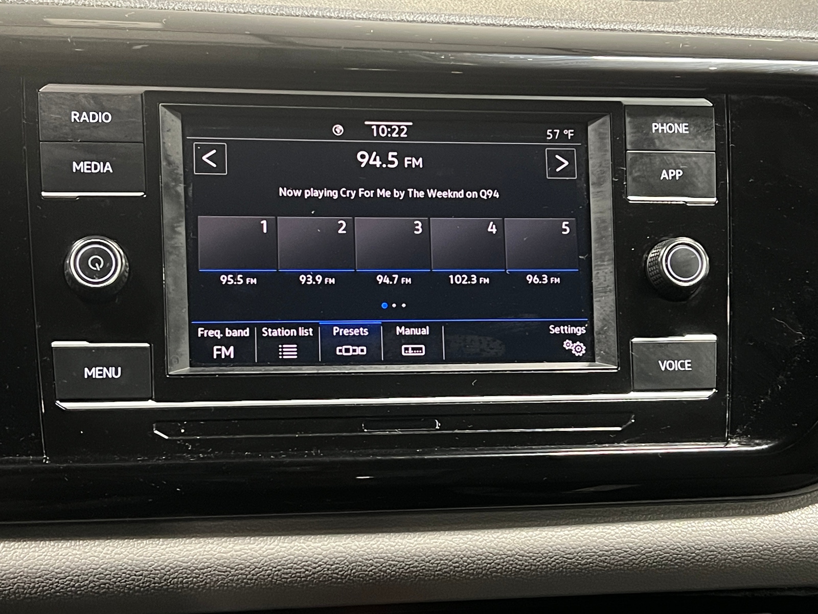 Thumbnail: 2024 Volkswagen Taos - 4