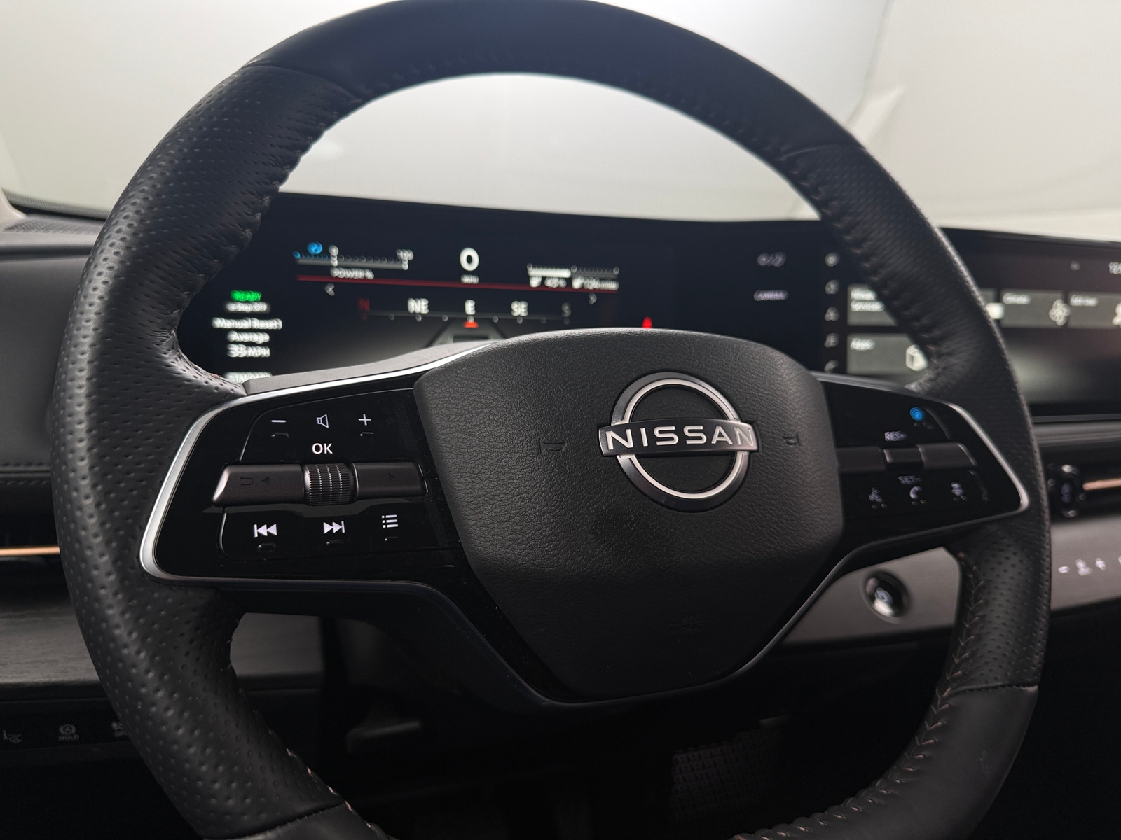 Thumbnail: 2023 Nissan Ariya - 4