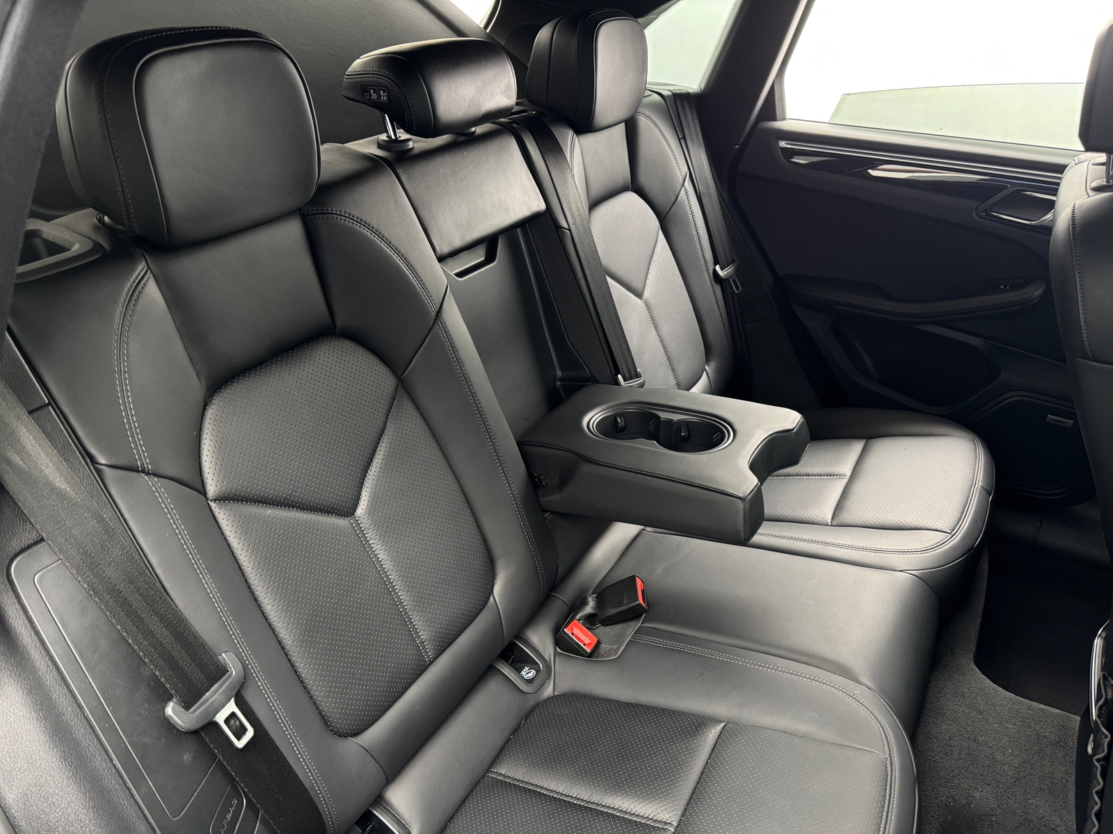 Thumbnail: 2018 Porsche Macan - 5