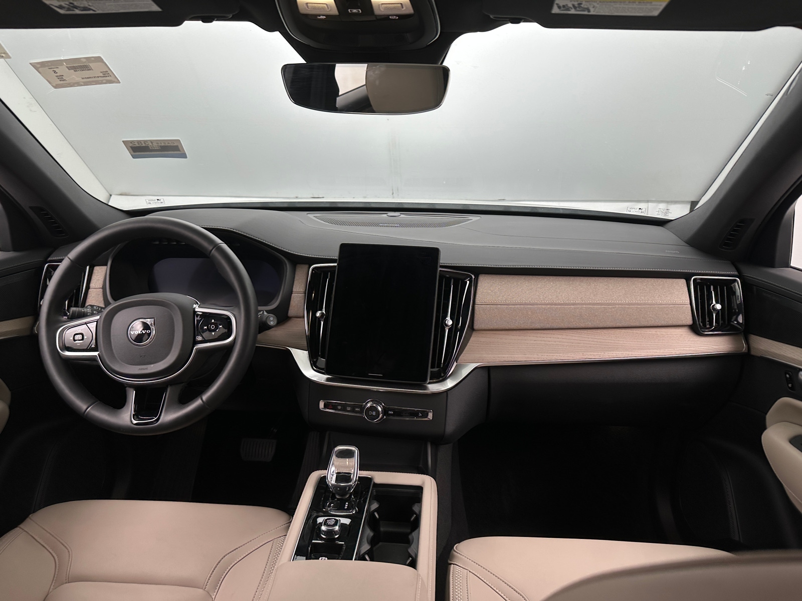 Thumbnail: 2025 Volvo XC90 - 2