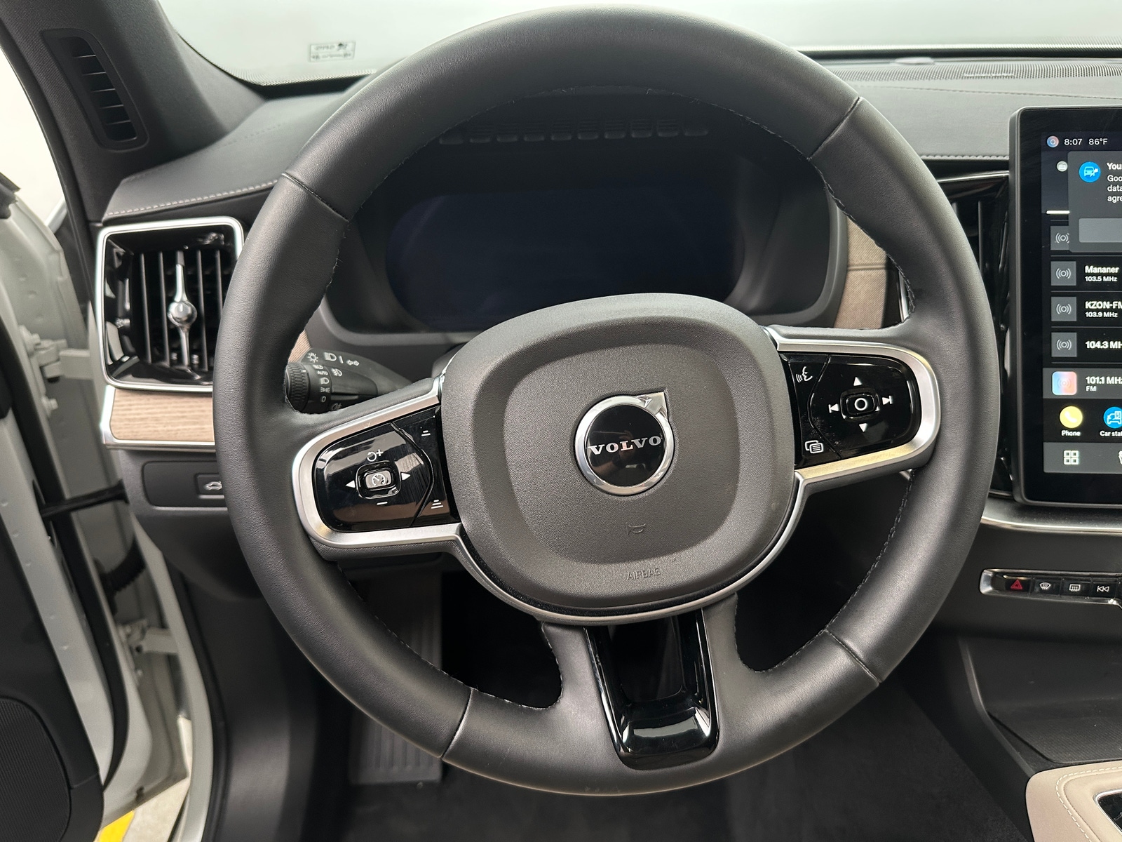 Thumbnail: 2025 Volvo XC90 - 4