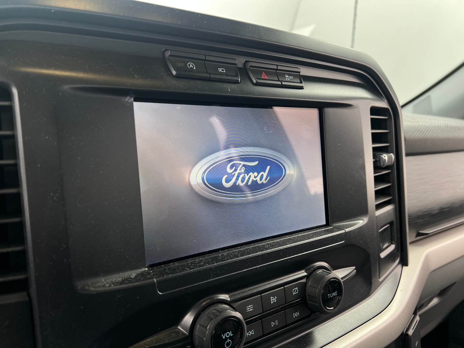 Thumbnail: 2021 Ford Econoline - 4