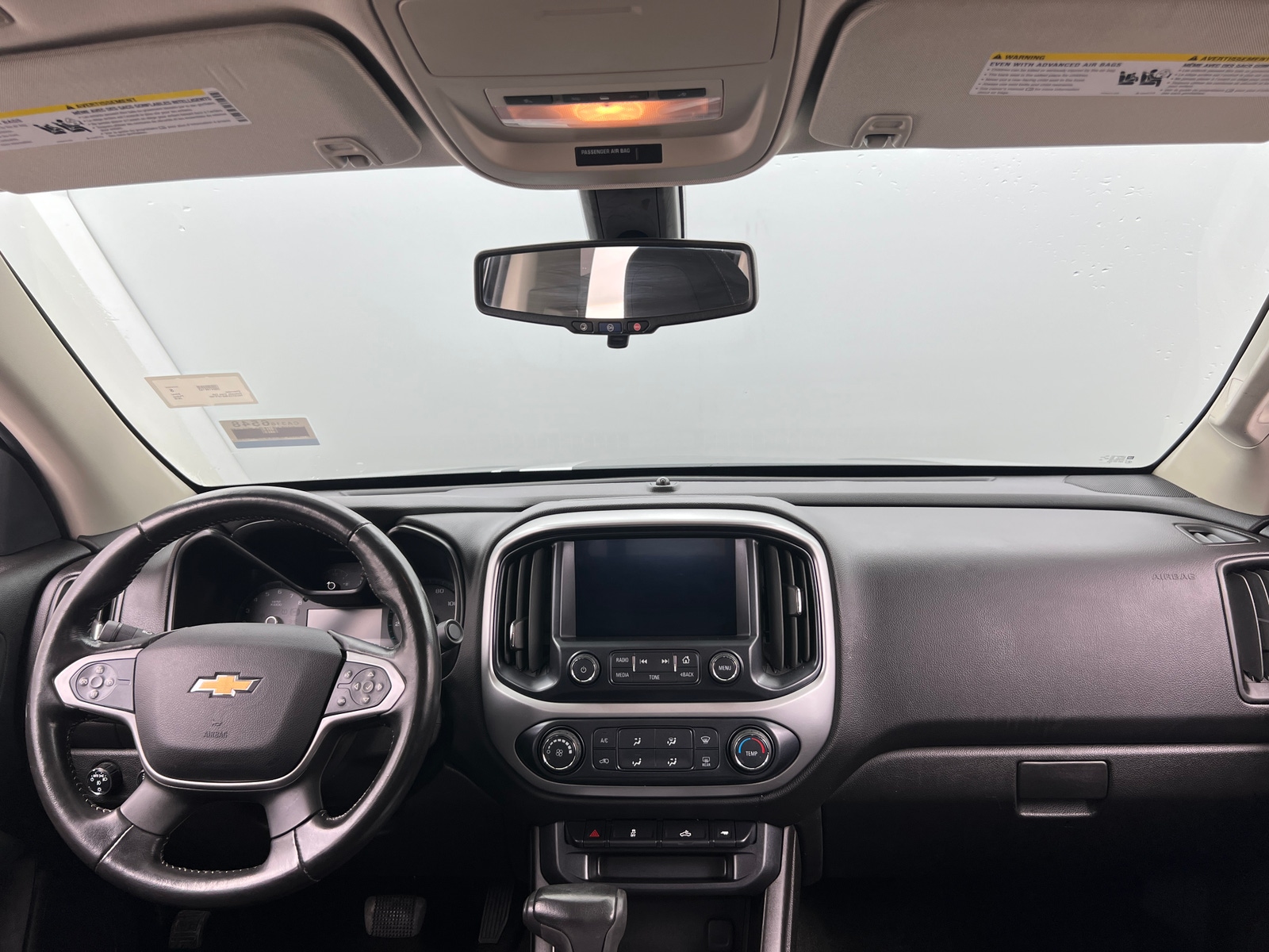 Thumbnail: 2016 Chevrolet Colorado - 3