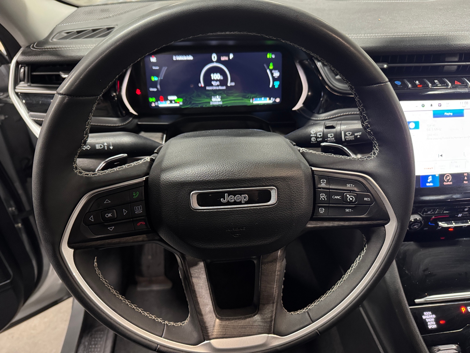 Thumbnail: 2023 Jeep Grand Cherokee - 4