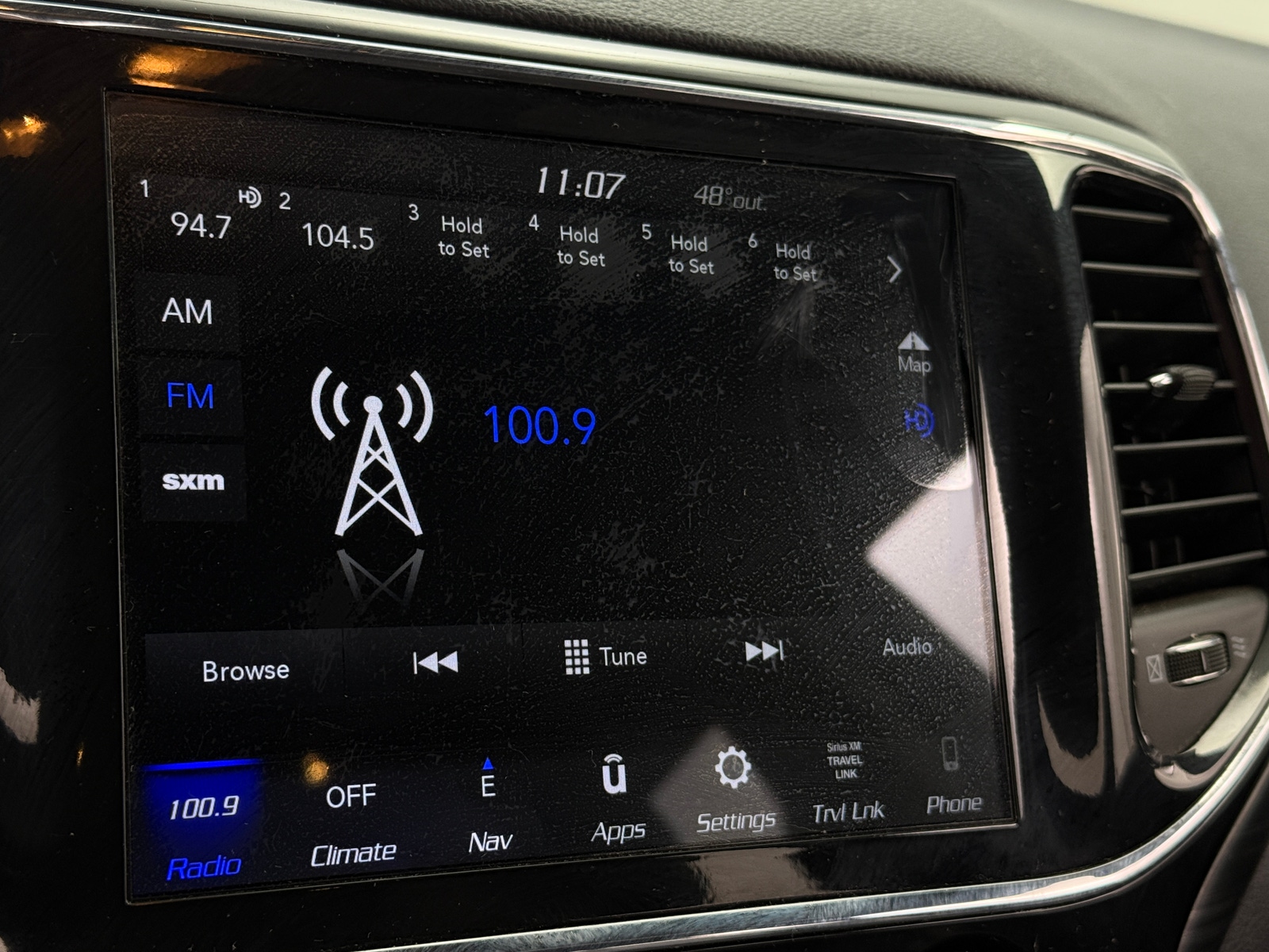 Thumbnail: 2019 Jeep Grand Cherokee - 3