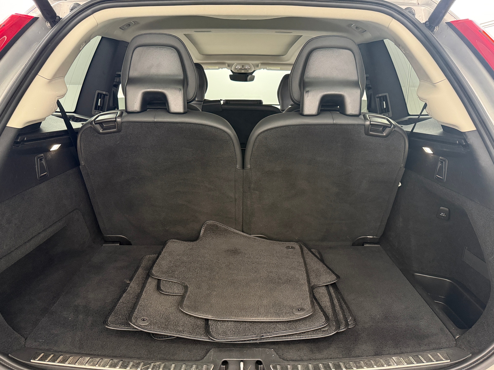 Thumbnail: 2024 Volvo XC90 - 6