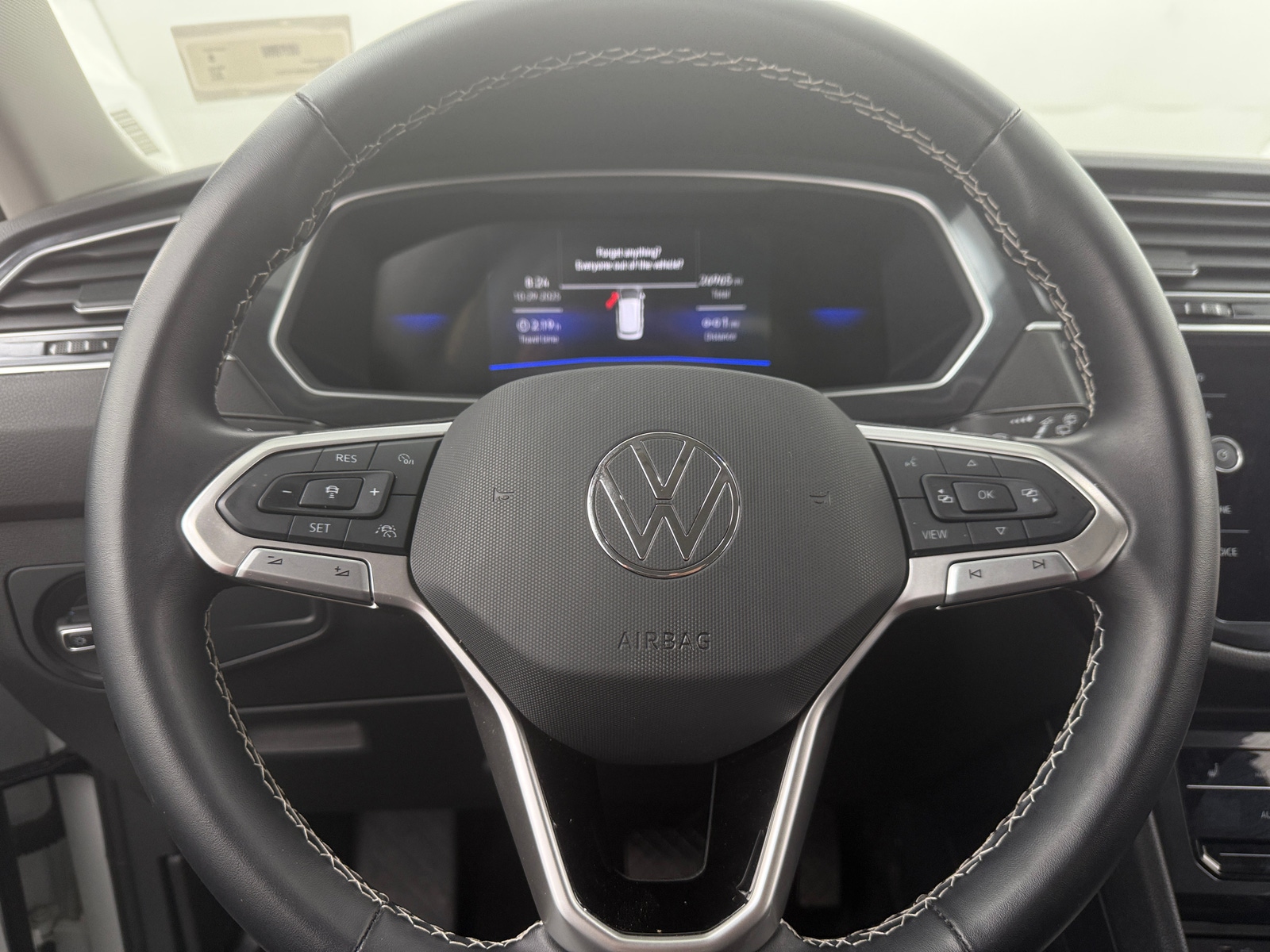 Thumbnail: 2024 Volkswagen Tiguan - 4