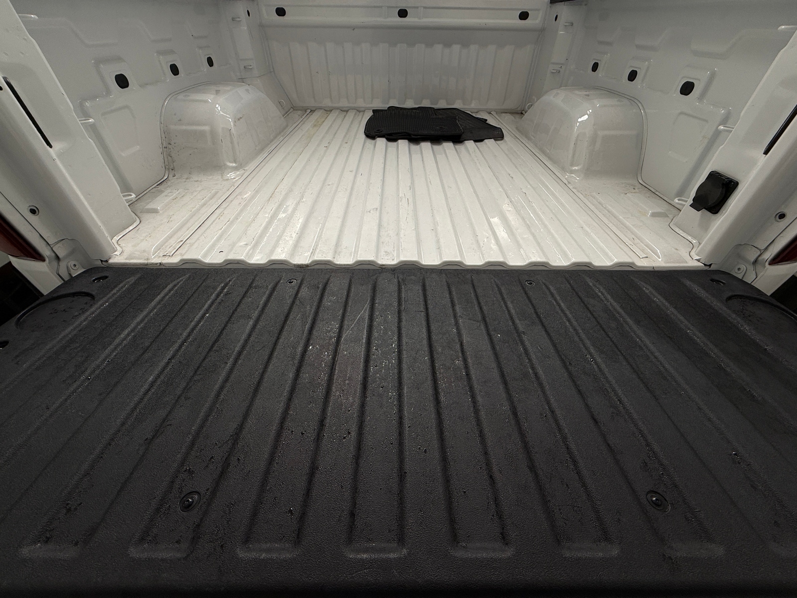 Thumbnail: 2023 Chevrolet Silverado 1500 - 7