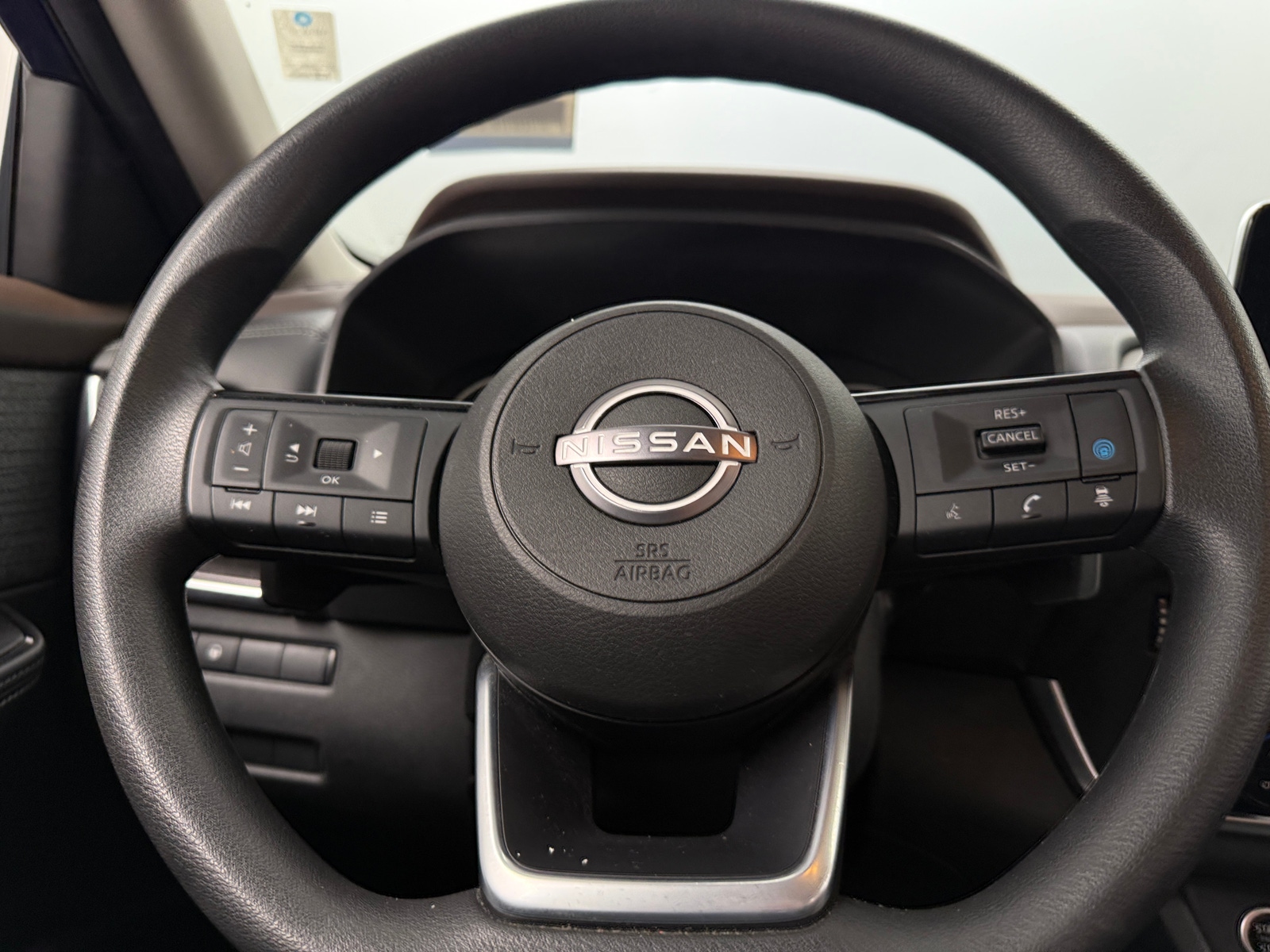 Thumbnail: 2023 Nissan Rogue - 5