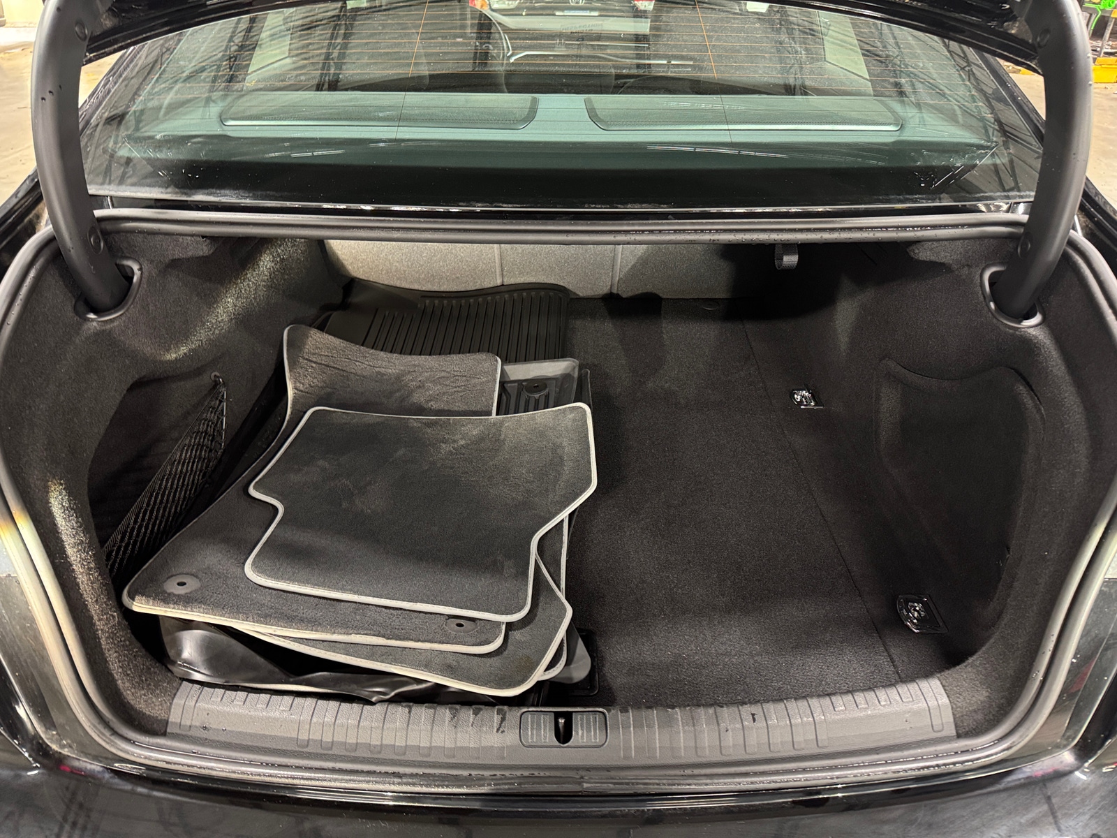 Thumbnail: 2021 Audi A6 - 6