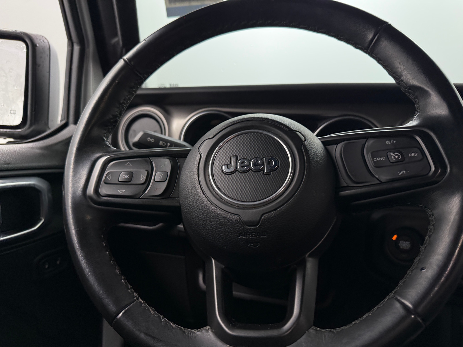 Thumbnail: 2021 Jeep Wrangler - 5