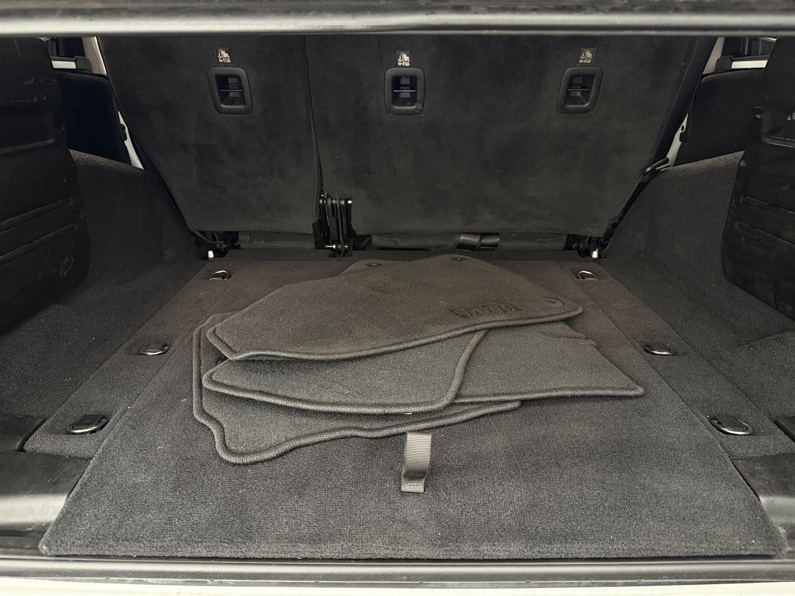 Thumbnail: 2021 Jeep Wrangler - 7