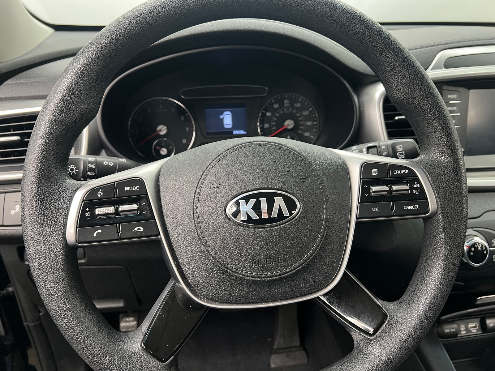 Thumbnail: 2020 Kia Sorento - 5