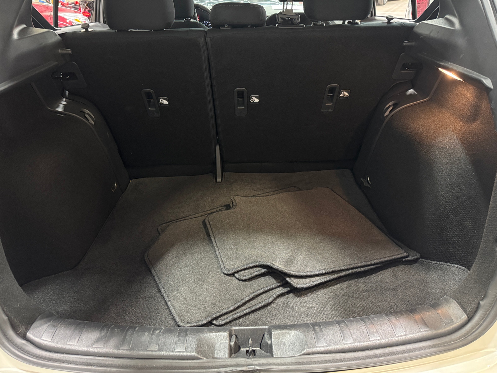 Thumbnail: 2024 Nissan Kicks - 7