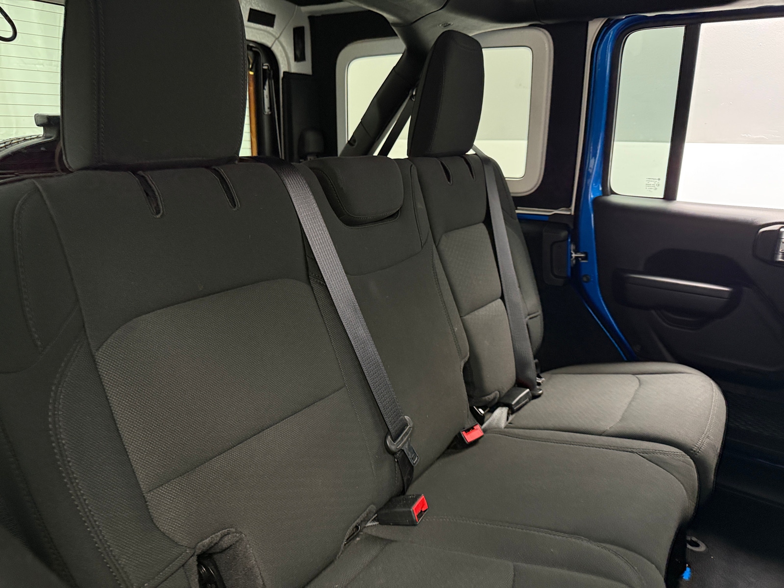 Thumbnail: 2022 Jeep Wrangler - 6