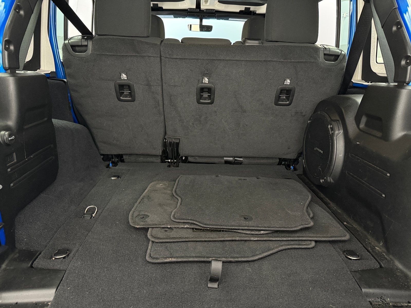 Thumbnail: 2022 Jeep Wrangler - 7