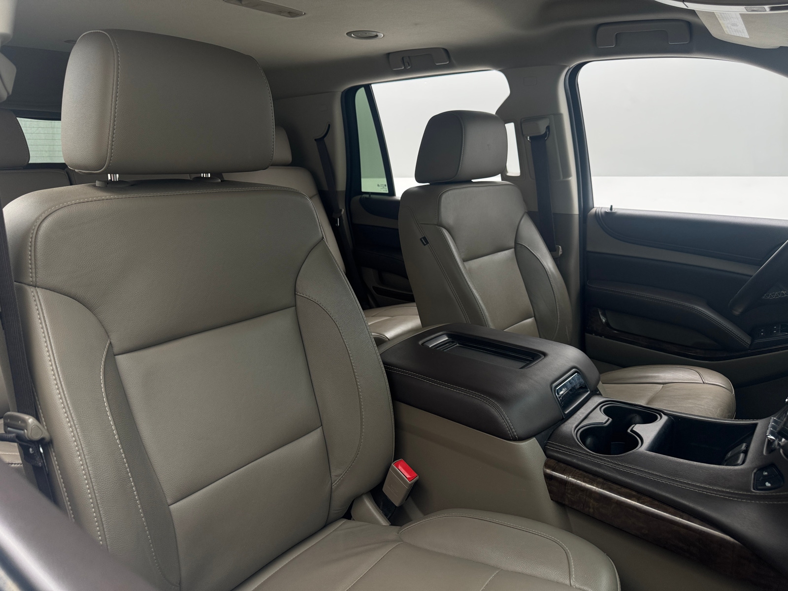 Thumbnail: 2017 Chevrolet Tahoe - 2