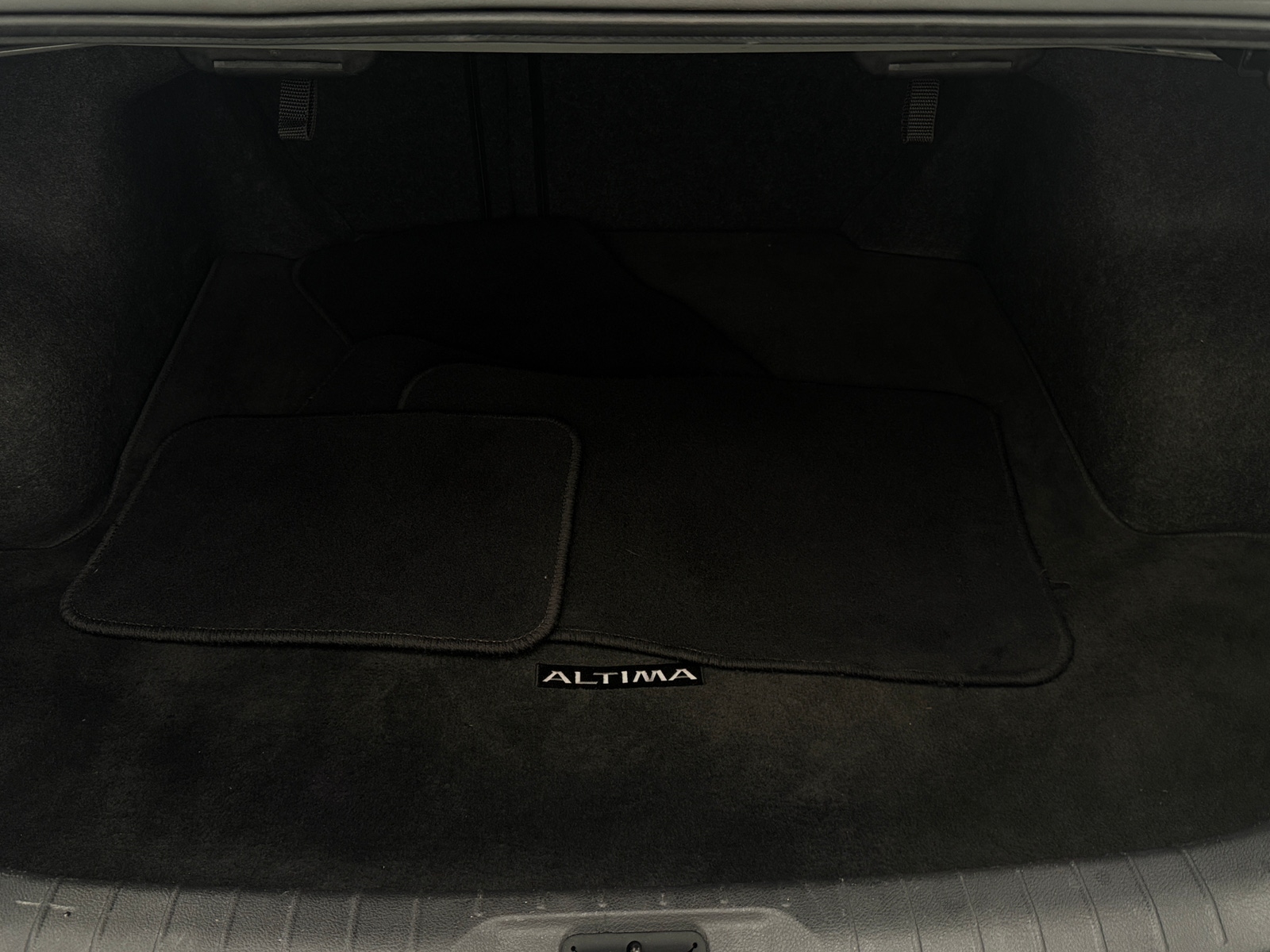 Thumbnail: 2021 Nissan Altima - 7